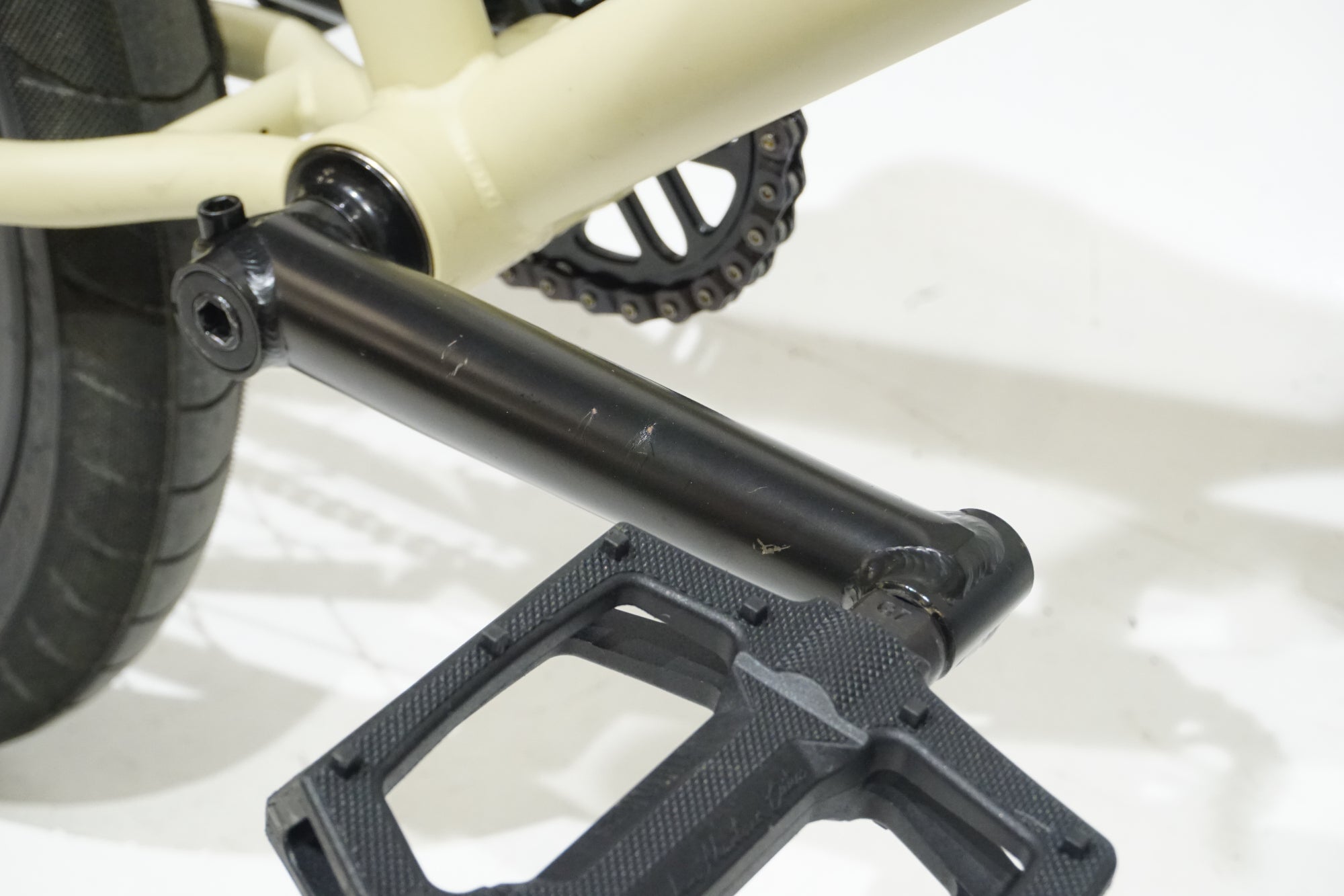 FLYBIKES 「フライバイクス」 NEUTRON 2017年モデル BMX / 浜松店