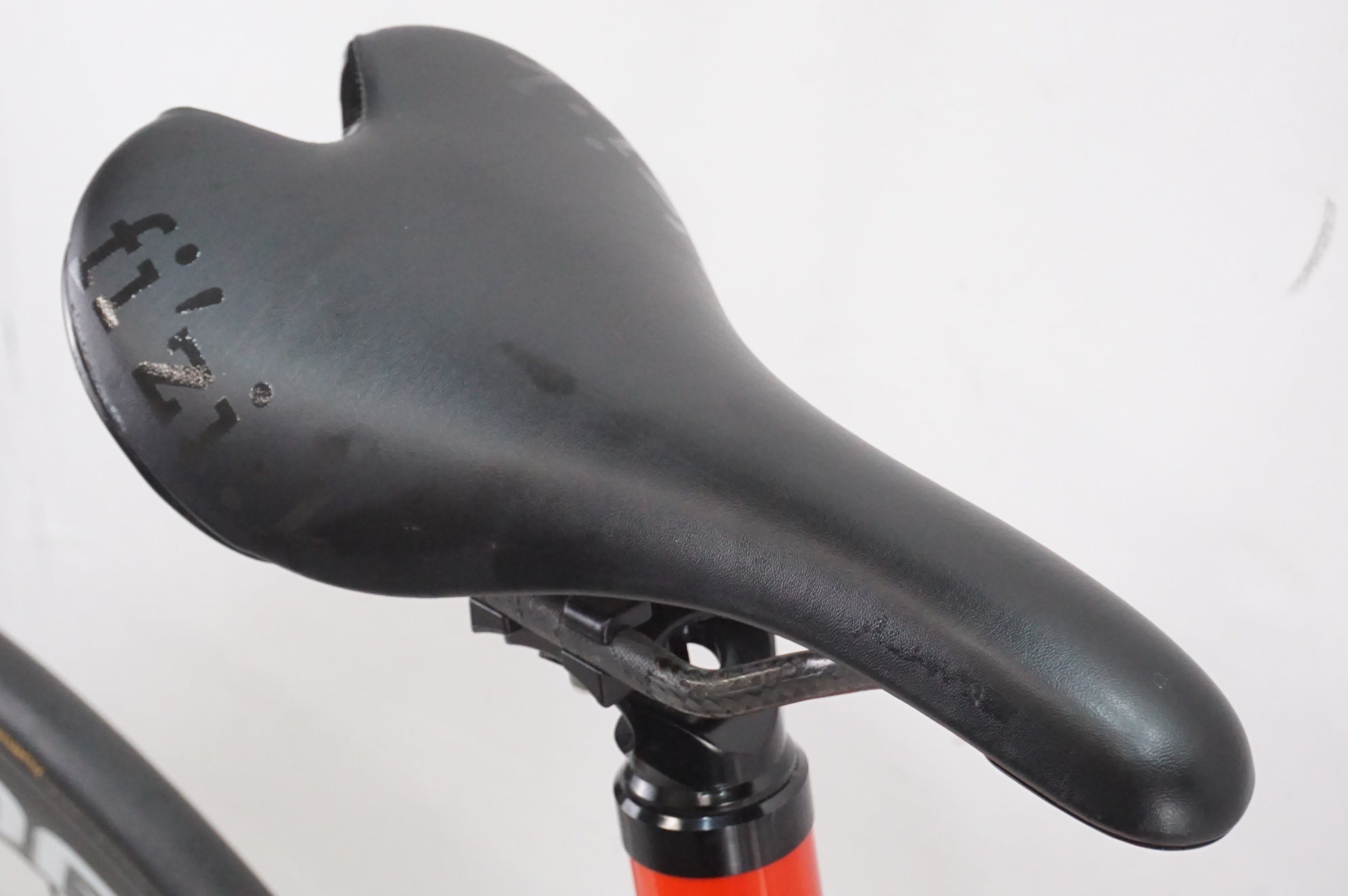 CARRERA 「カレラ」 VELENO 2012年モデル カスタム ロードバイク / 大宮店