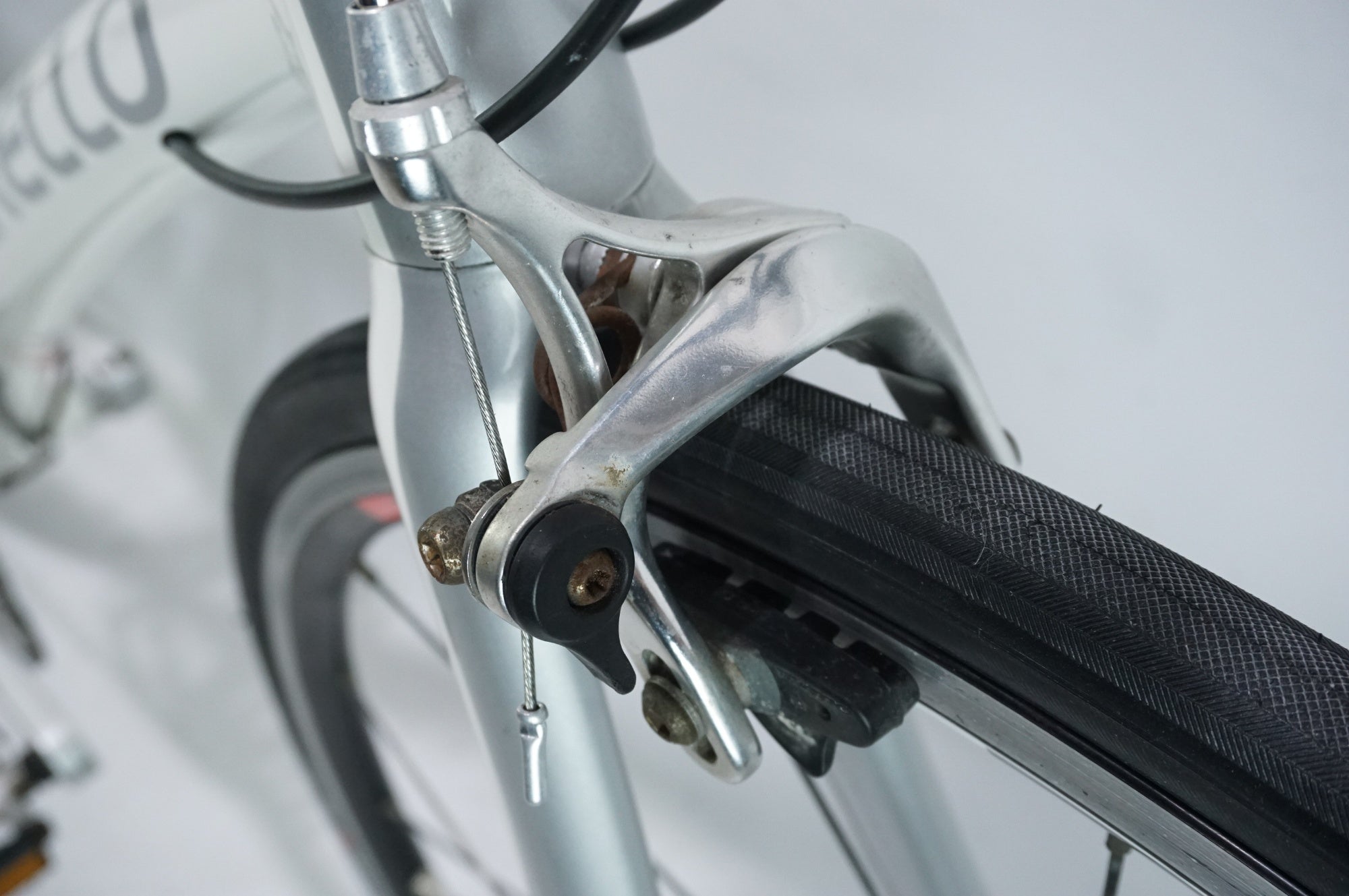 PINARELLO 「ピナレロ」 TREVISO 2011年モデル フラットバーロード / 中目黒店