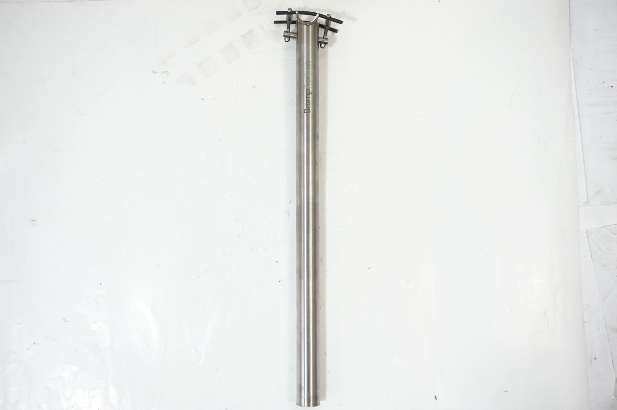 BROMPFICATION 「ブロンフィケーション」 TITANIUM φ31.8 520mm シートポスト / 世田谷店