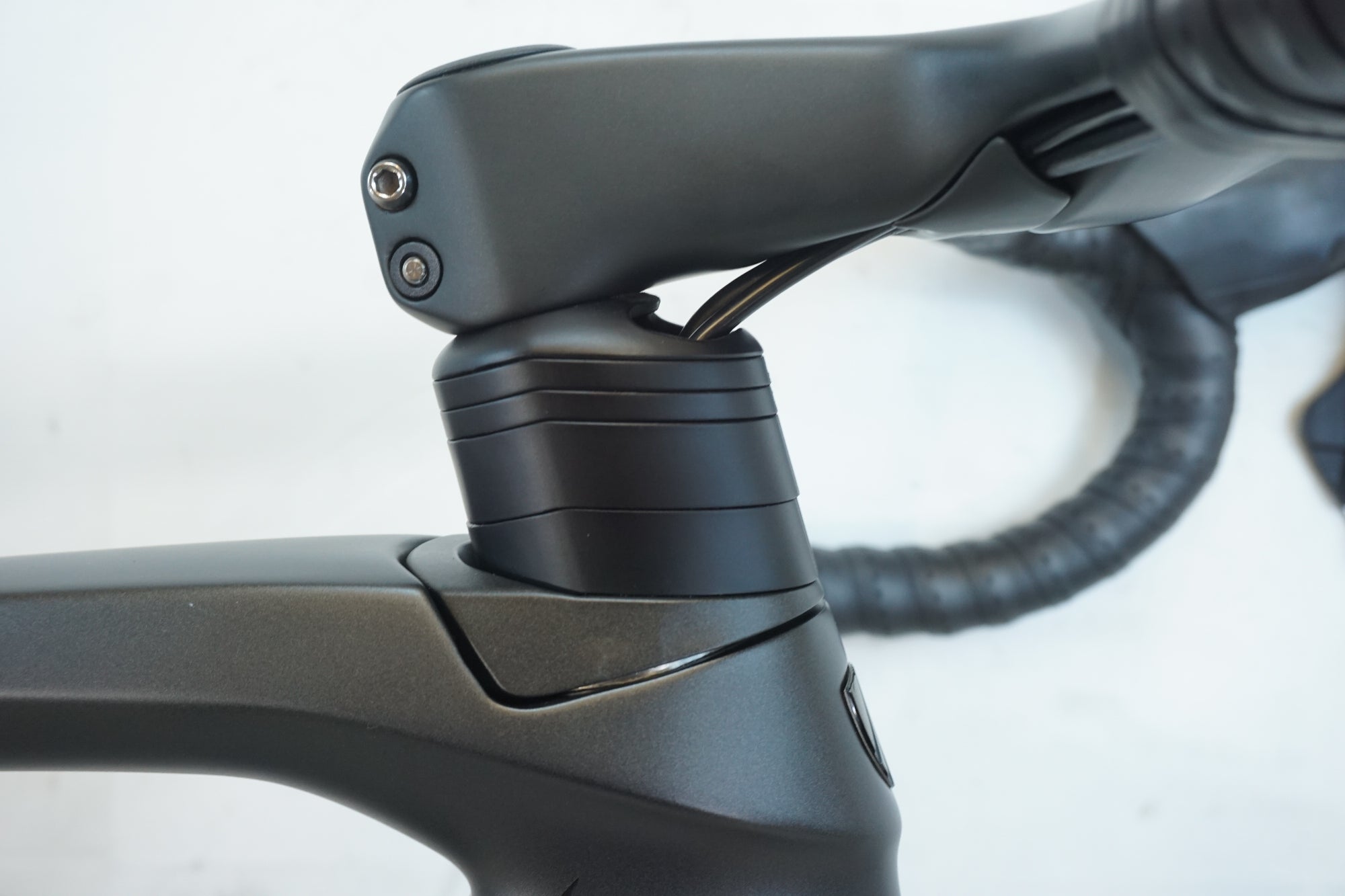 TREK 「トレック」 EMONDA SLR 6 DISC 2021年モデル ロードバイク / 有明ガーデン店