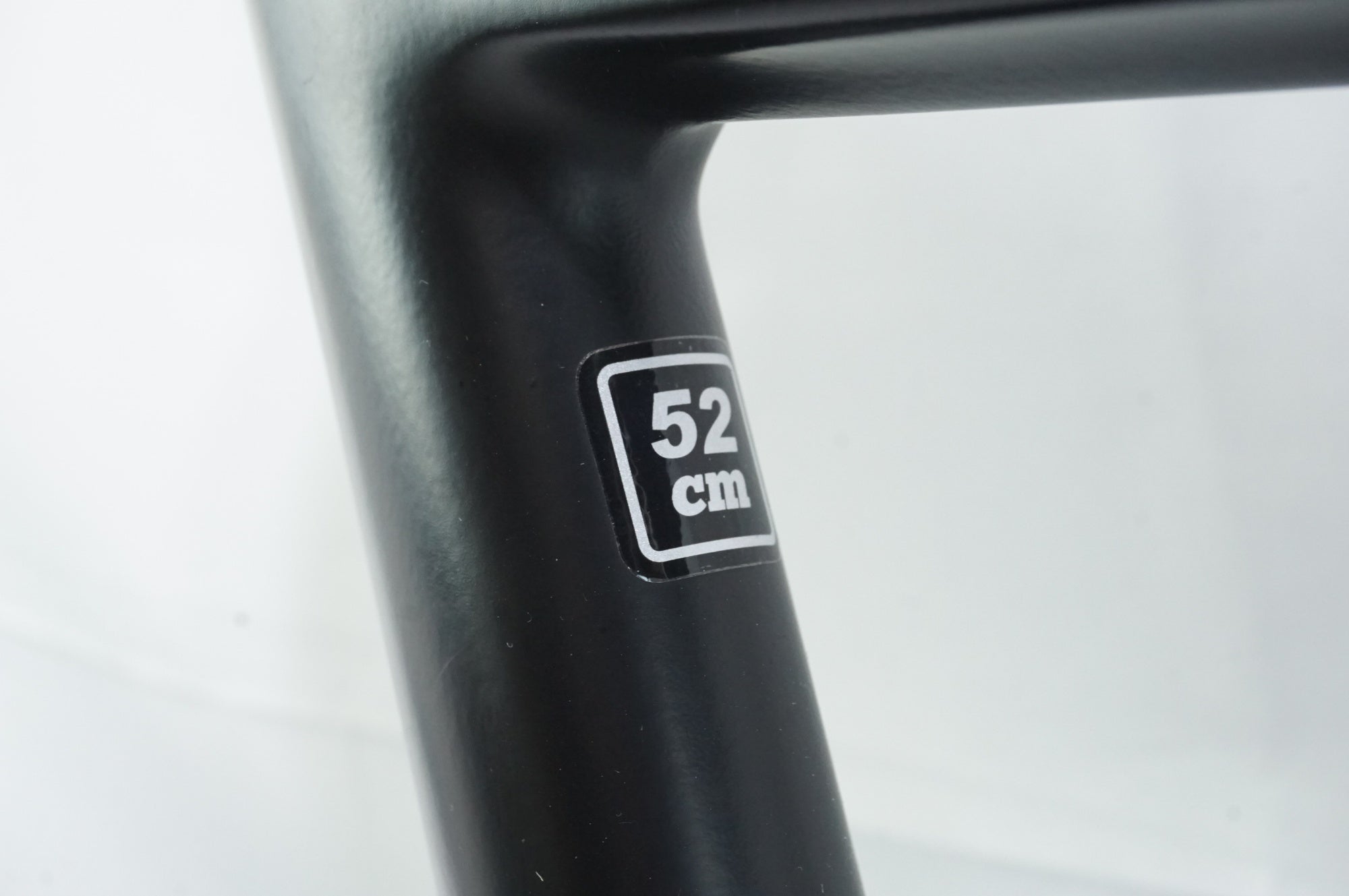 TERN 「ターン」 SURGE X 2024年モデル 20インチ ミニベロ / 中目黒店