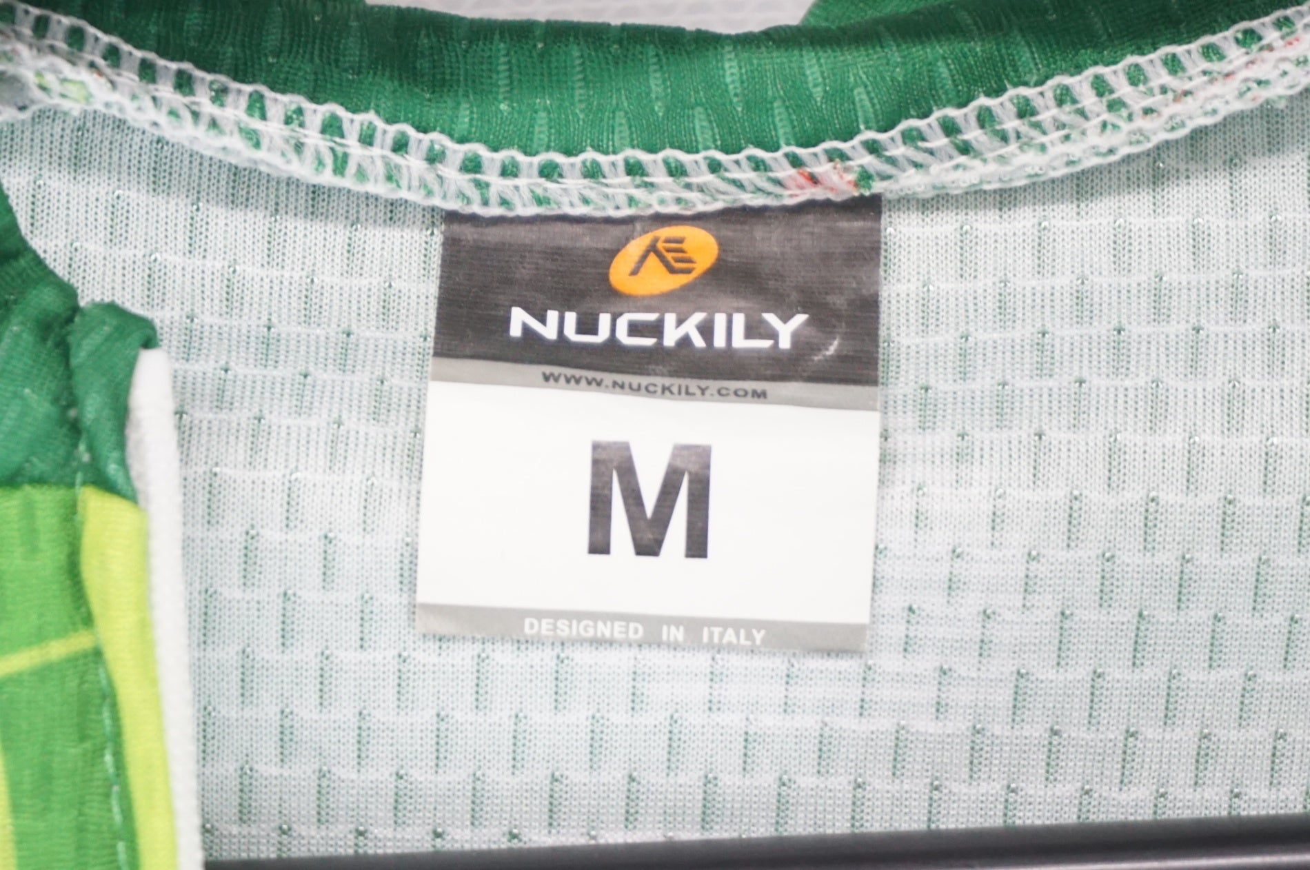 NUCKILY 「ナックリー」 半袖 Mサイズ ジャージ / 阪急塚口店