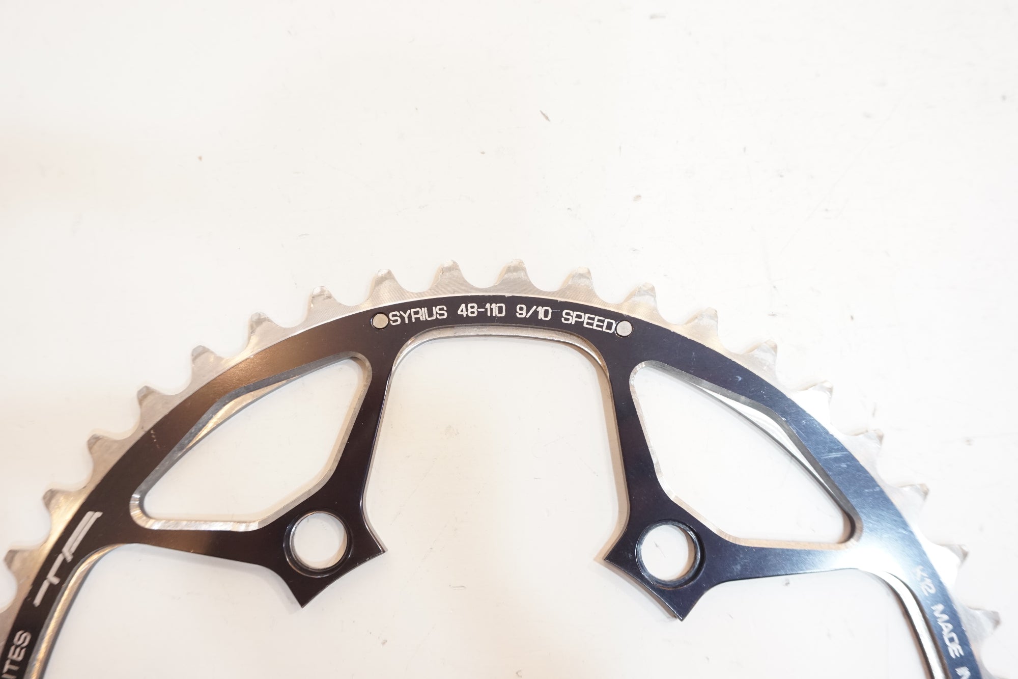 SPECIALITES 「スペシャリテ」 TA 48T チェーンリング / バイチャリ浦和ベース