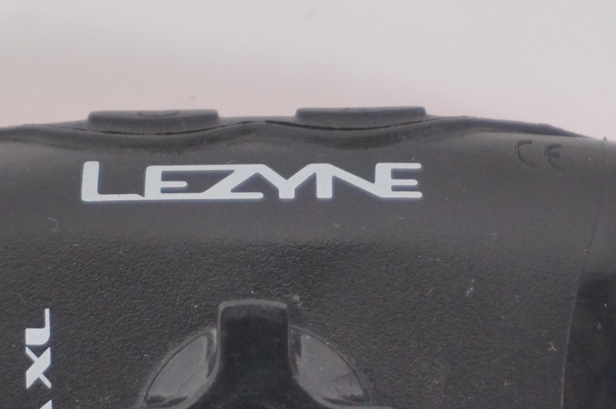 LEZYNE 「レザイン」 MEGA XL GPS サイクルコンピューター / AKIBA店