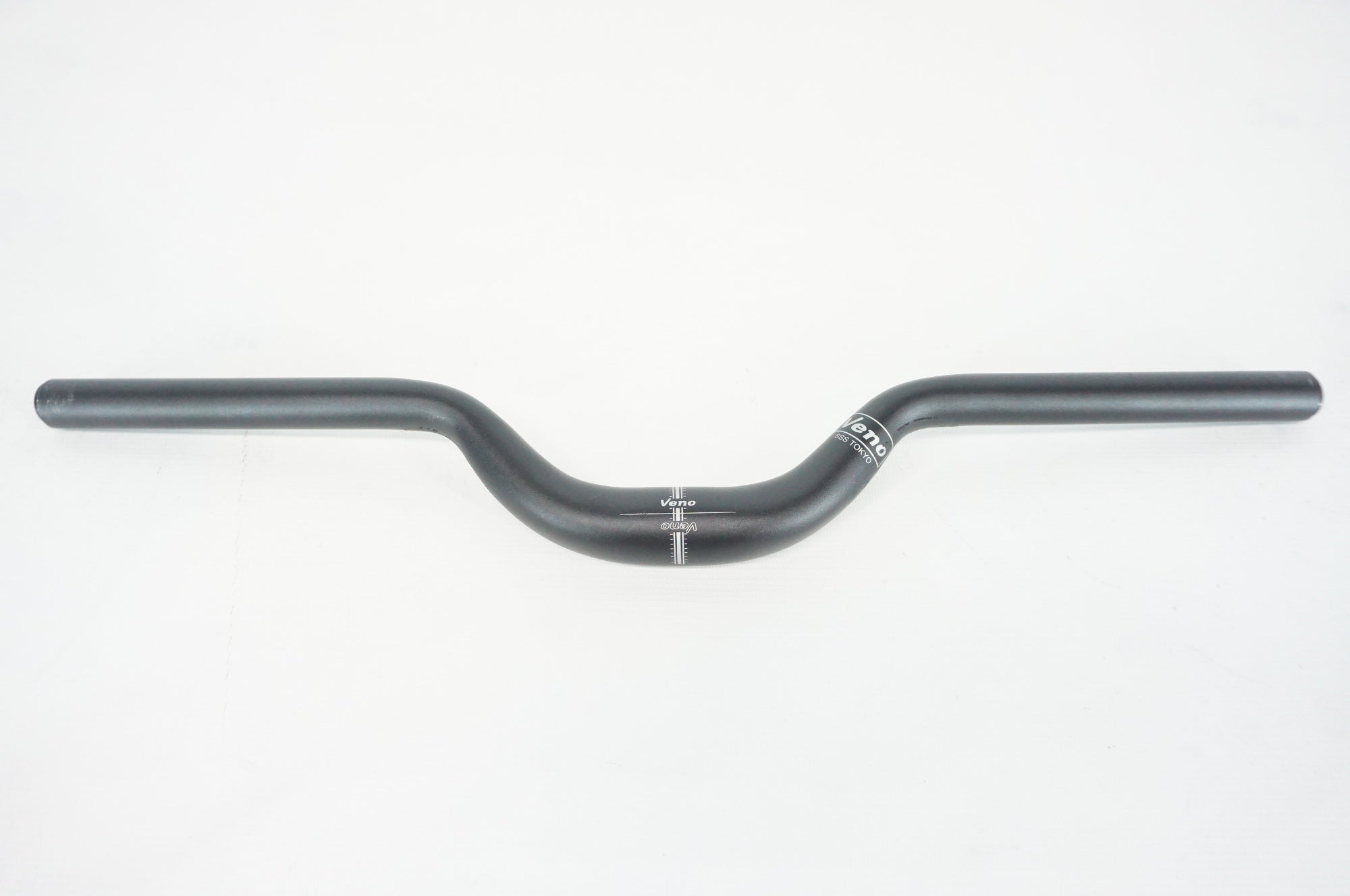 VENO 「ヴェノ」 Φ31.8 550mm セットインライザーハンドルバー / 阪急