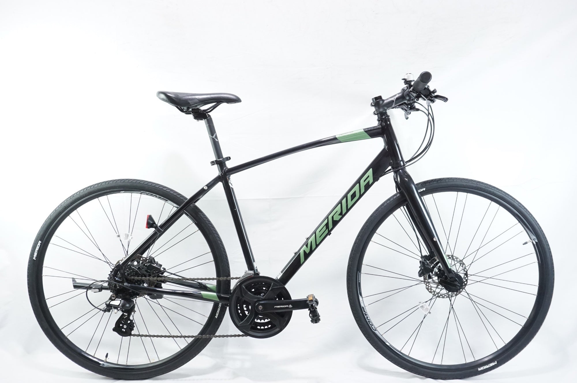 メリダ　クロスバイク　整備済み MERIDA 「メリダ」 CROSSWAY 300-D 2024年モデル クロスバイク / 中