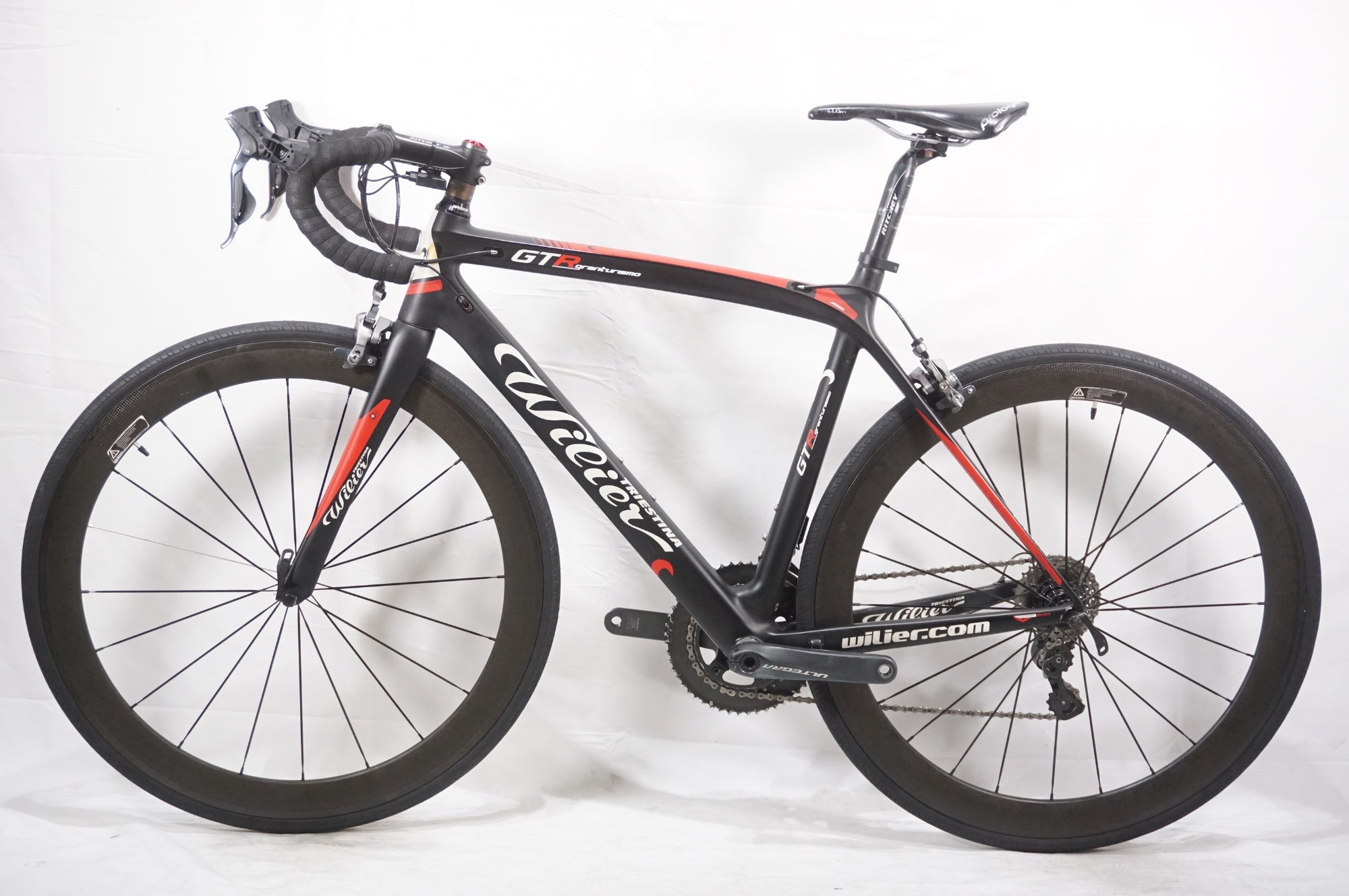 WILIER 「ウィリエール」 GRANTURISMO R 2018モデル ロードバイク / AKIBA店