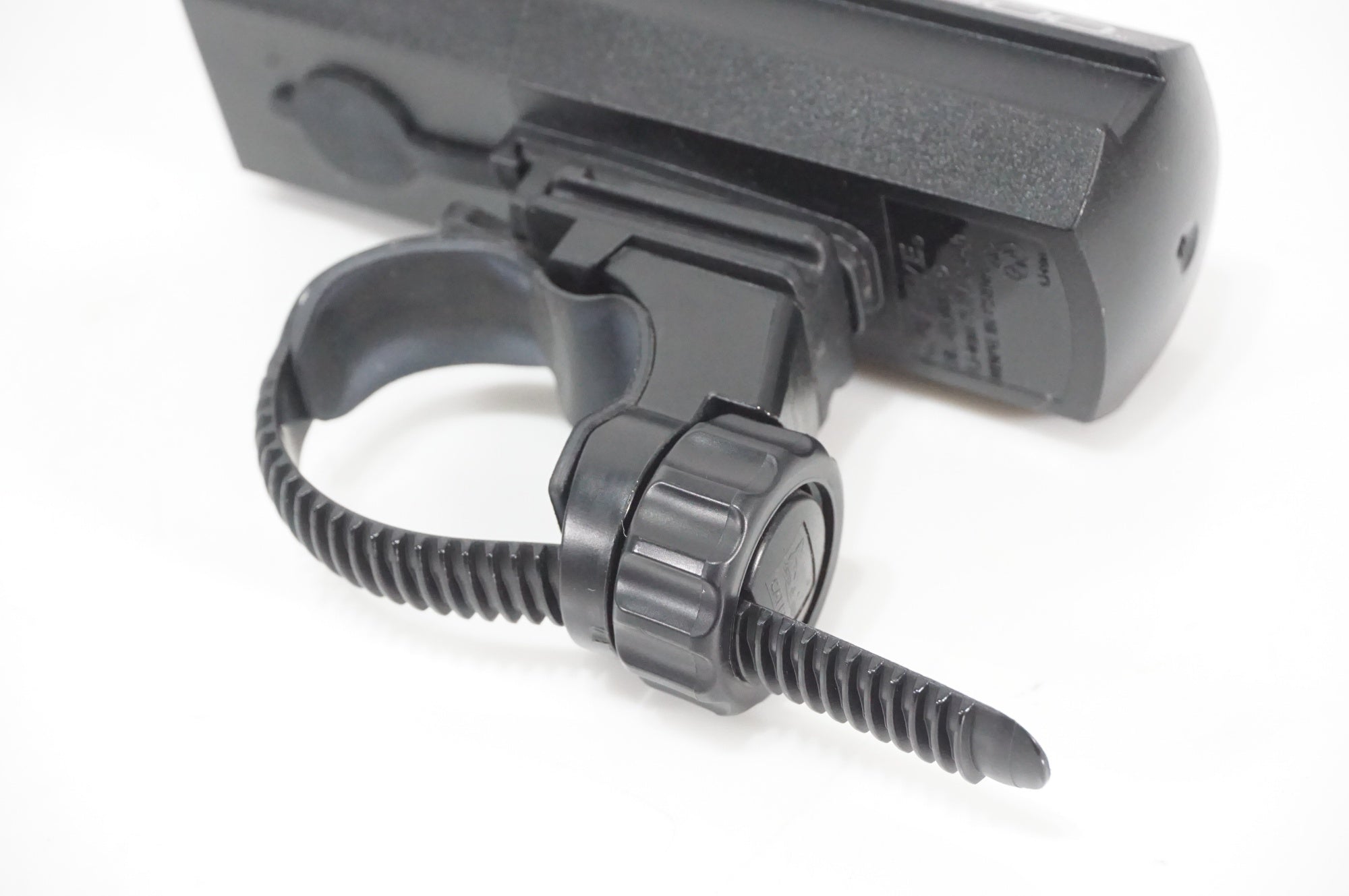 CATEYE 「キャットアイ」 AMPP300 フロントライト / AKIBA店