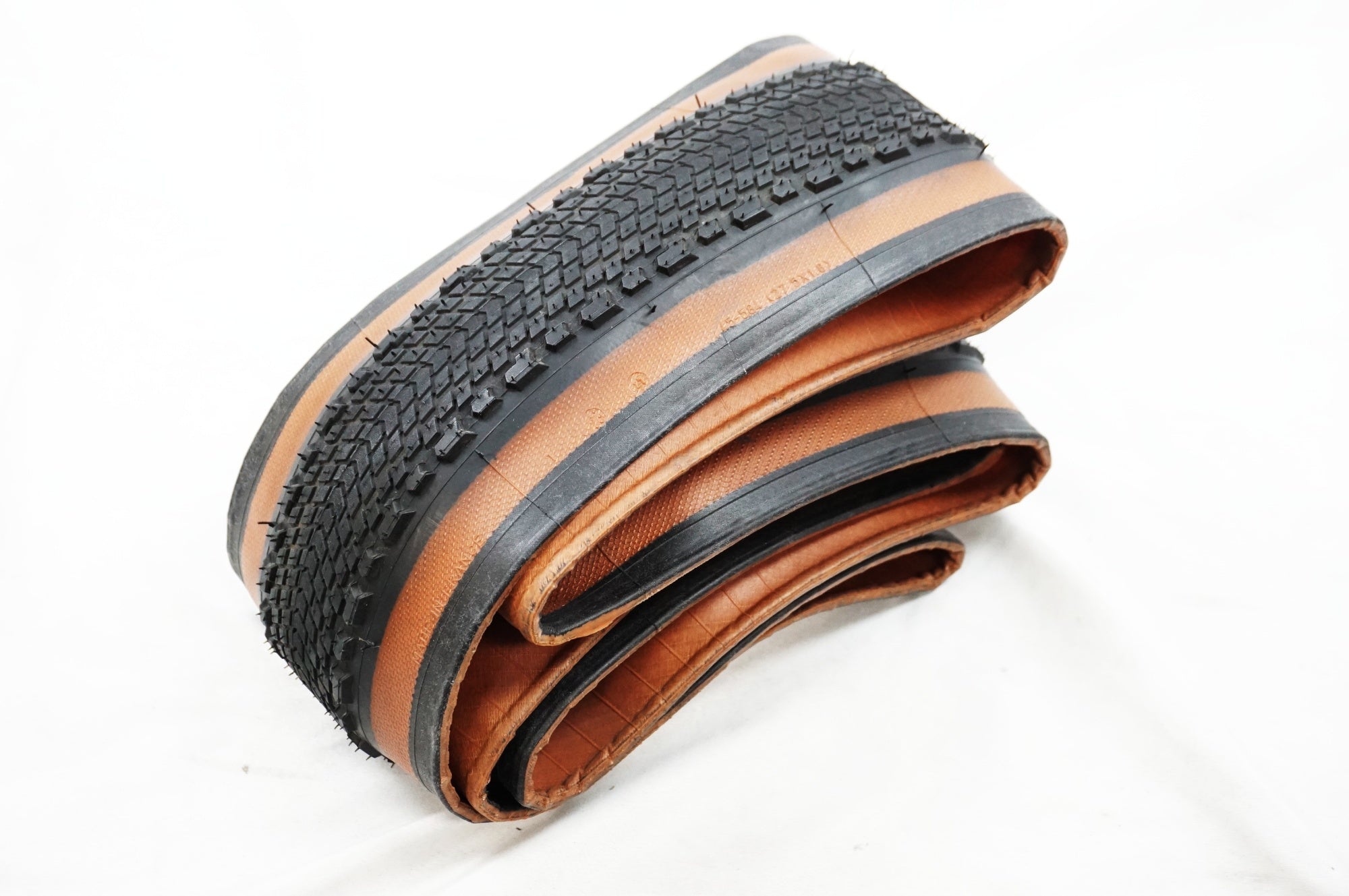 PIRELLI 「ピレリ」 CINTURATO GRAVEL H 27.5x1.8 タイヤ / 川越店