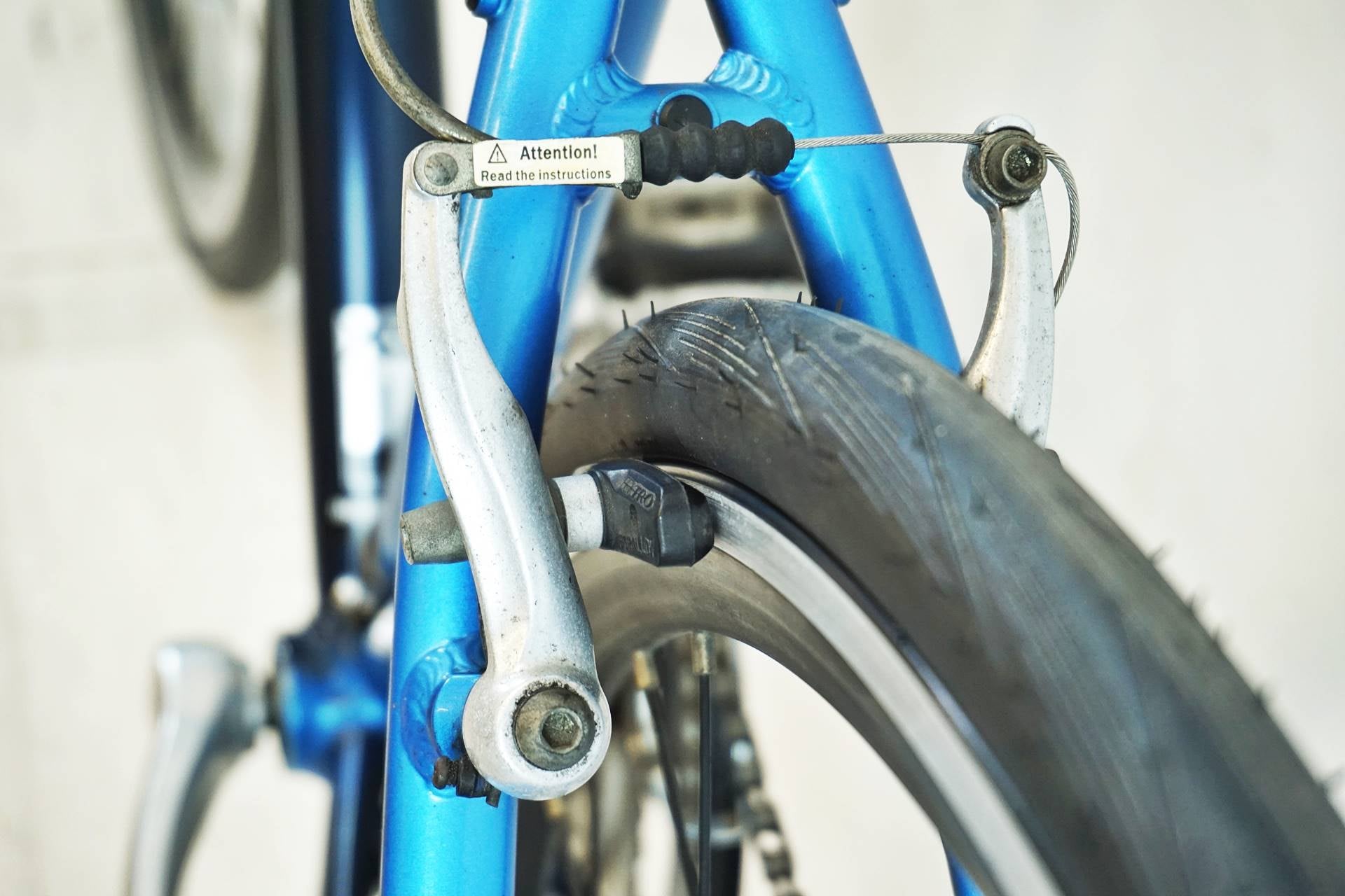 GIANT 「ジャイアント」 ESCAPE R3 2013年モデル クロスバイク / 有明ガーデン店