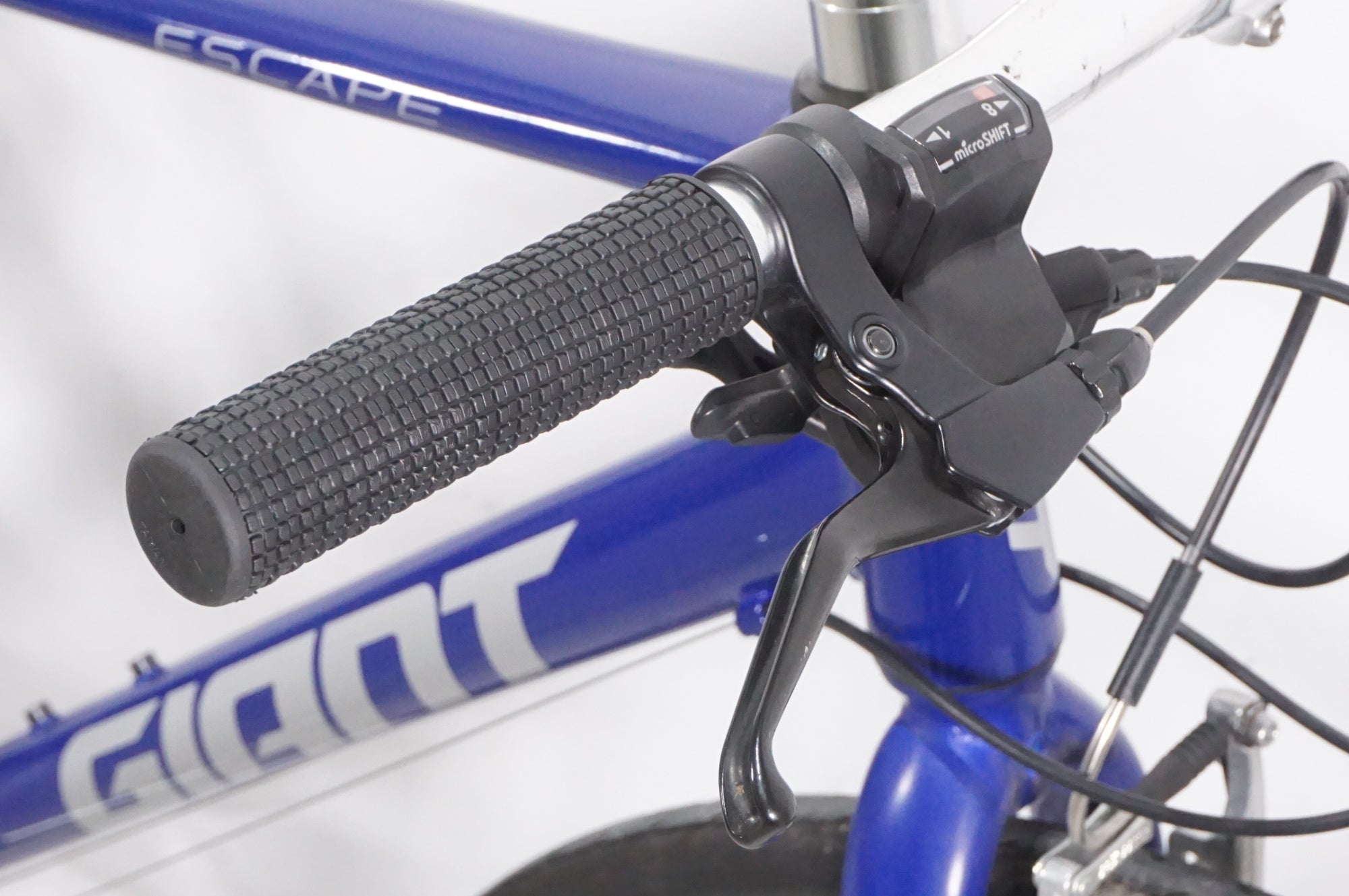 GIANT 「ジャイアント」 ESCAPE R3 MS 2022年モデル クロスバイク / AKIBA店