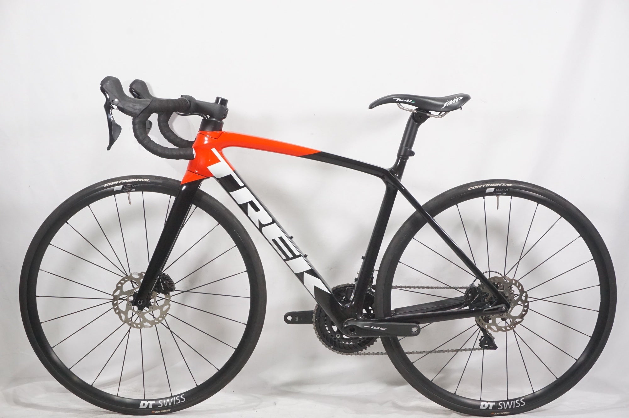 TREK 「トレック」 EMONDA SL 6 DISC 2021年モデル カスタム ロードバイク / AKIBA店