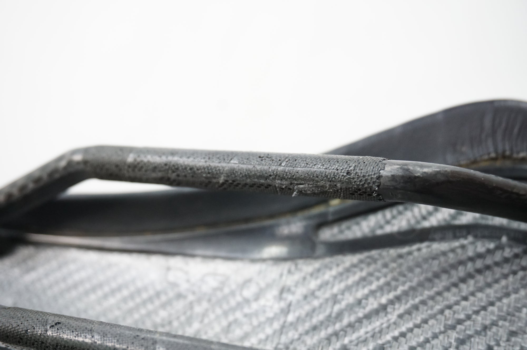 FIZIK 「フィジーク」 ARIONE R3 BRAIDED サドル / 川越店