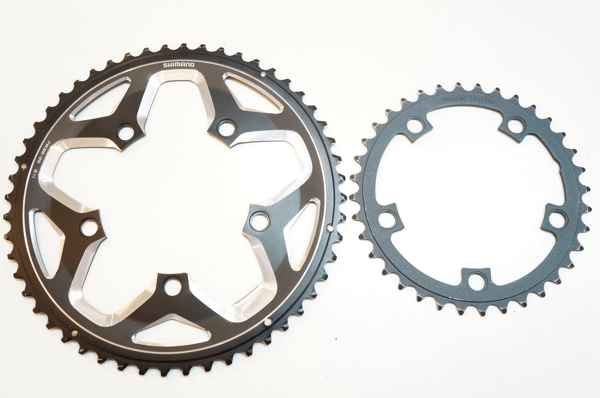 SHIMANO 「シマノ」 52-36T チェーンリングセット / バイチャリ浦和ベース