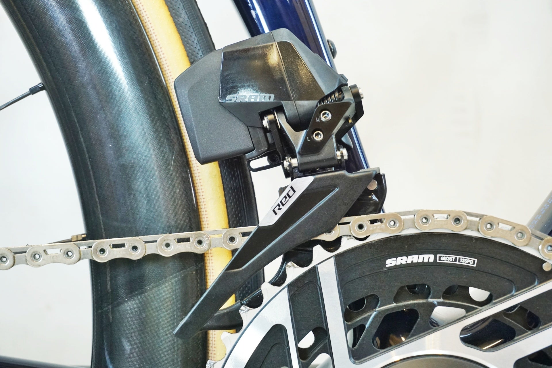 TREK 「トレック」 MADONE SLR9 AXS GEN8 2025年モデル ロードバイク / 有明ガーデン店