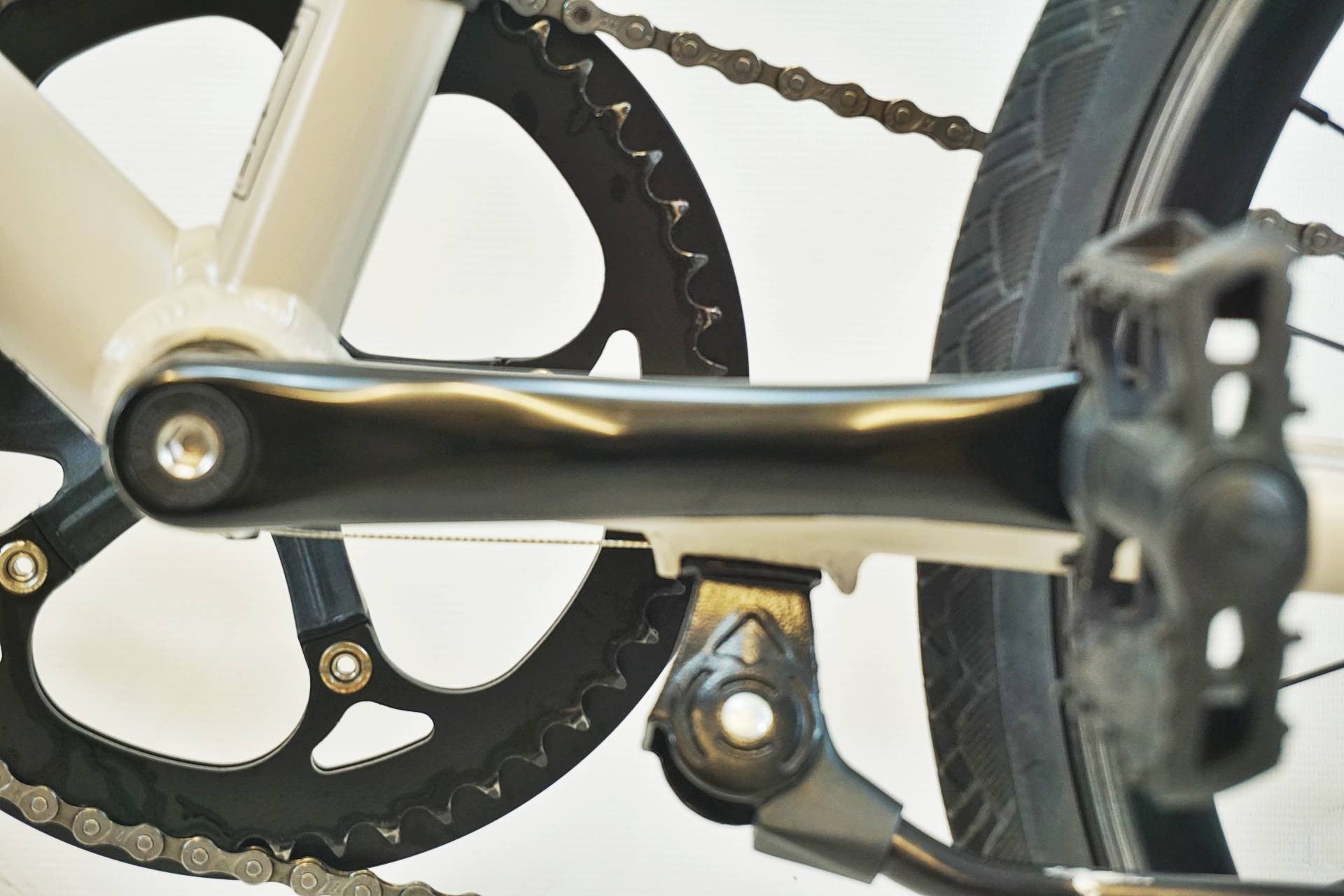 TERN 「ターン」 CREST 2022年モデル 20インチ ミニベロ / 有明ガーデン店