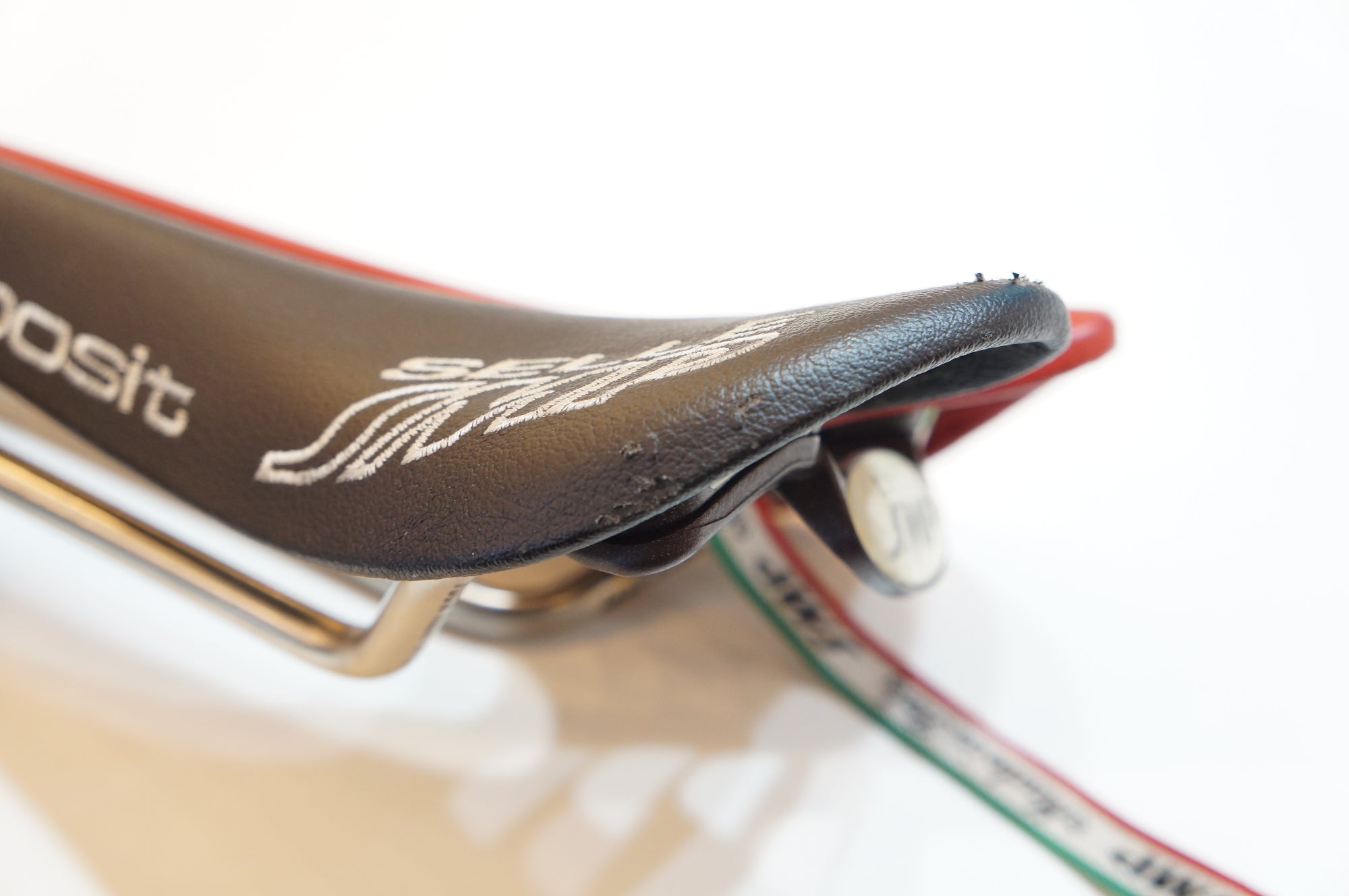 SELLE SMP 「セラ エスエムピー」 COMPOSIT サドル / バイチャリ浦和ベース