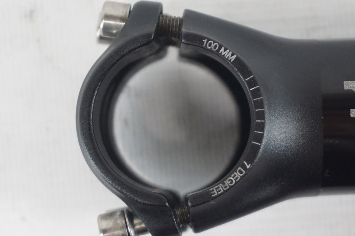FIZIK 「フィジーク」 CYRANO STEM R1 φ31.8 100mm 7° ステム / 阪急塚口店