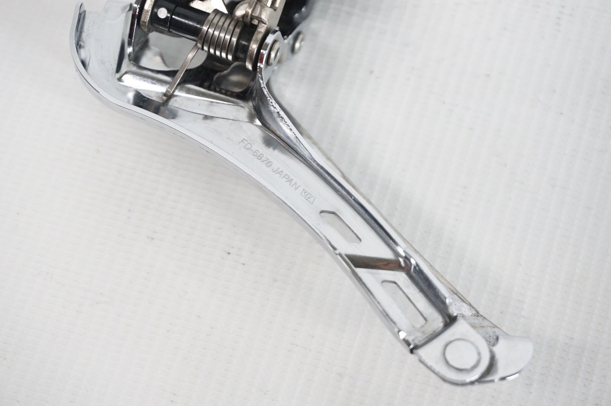 SHIMANO 「シマノ」 ULTEGRA FD-6870 フロントディレイラー / 阪急塚口店