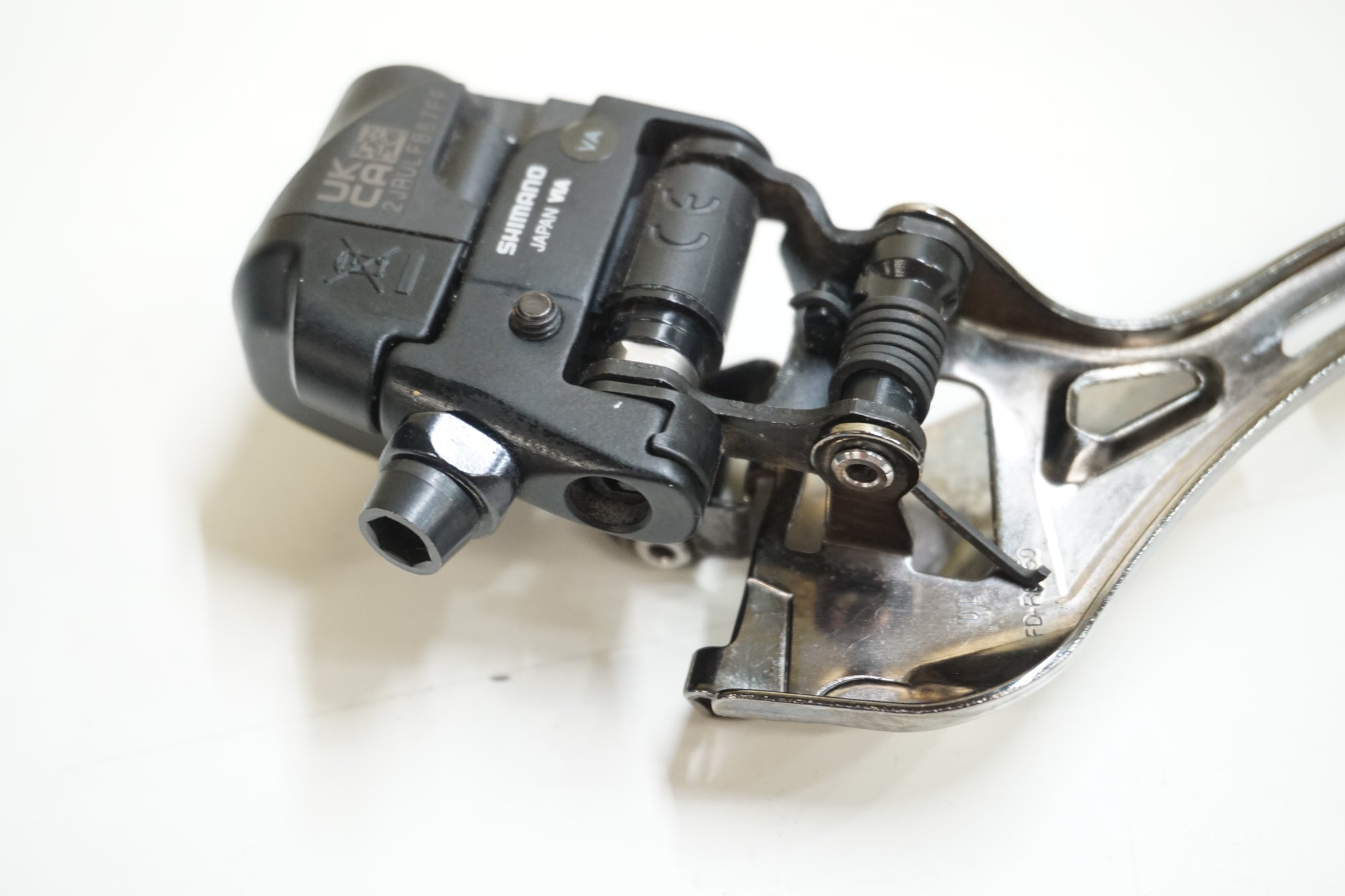 SHIMANO 「シマノ」 ULTEGRA Di2 FD-R8150 フロントディレイラー / 大宮店