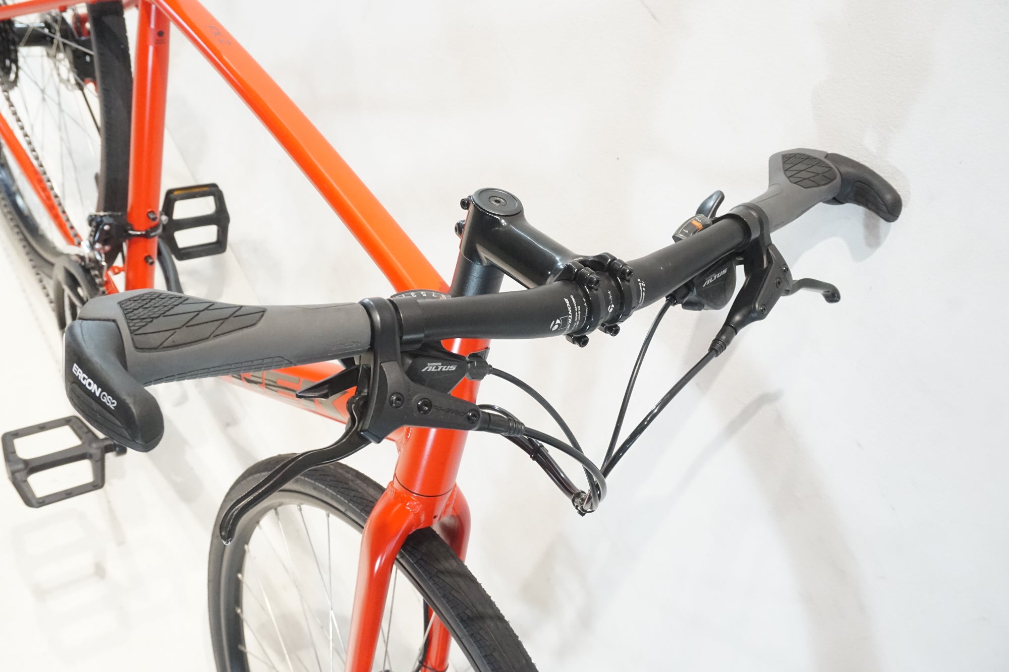 TREK 「トレック」 FX2 DISC 2022年モデル クロスバイク / 横浜戸塚店