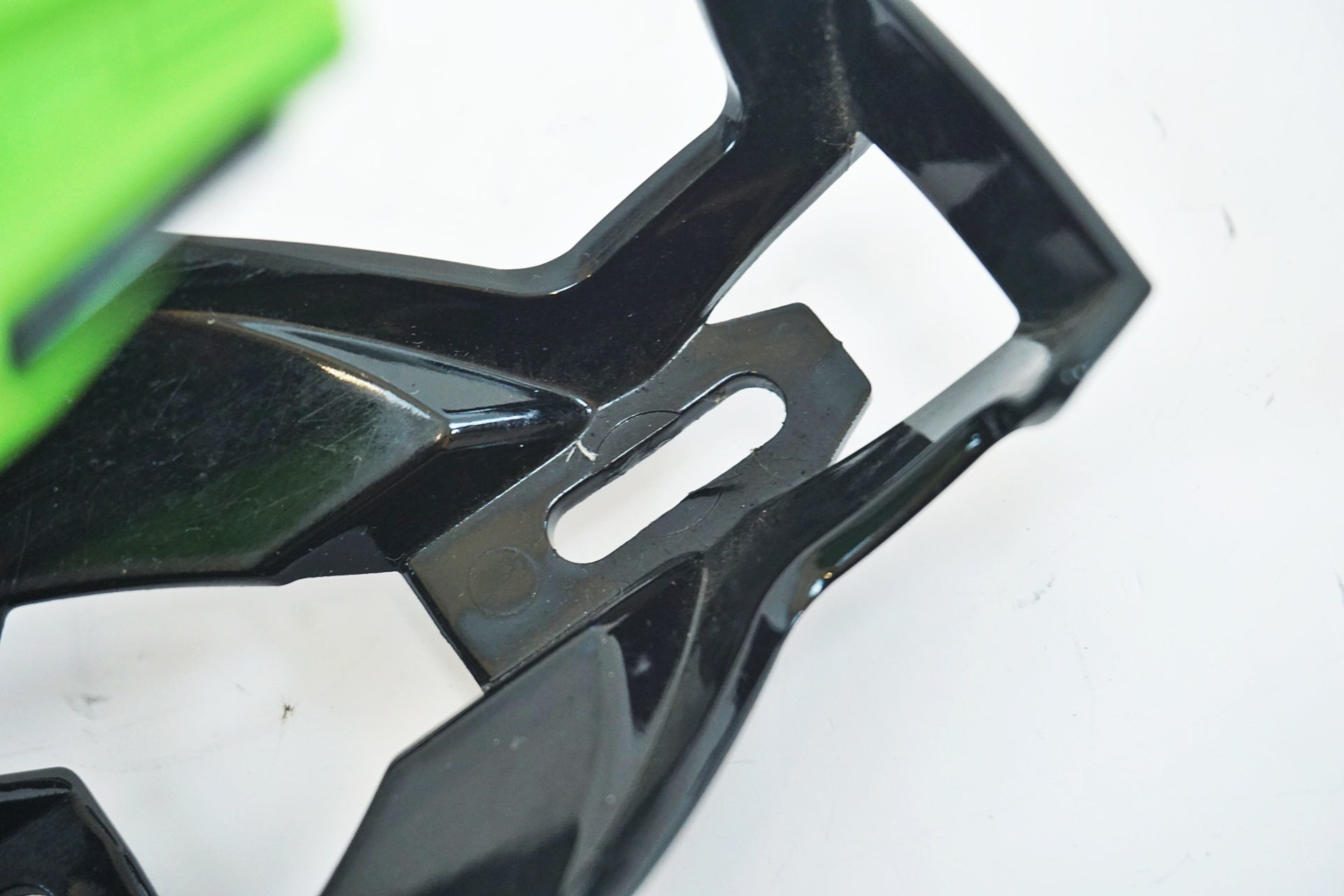 ELITE 「エリート」 CUSTOM RACE PLUS ボトルケージ / 有明ガーデン店