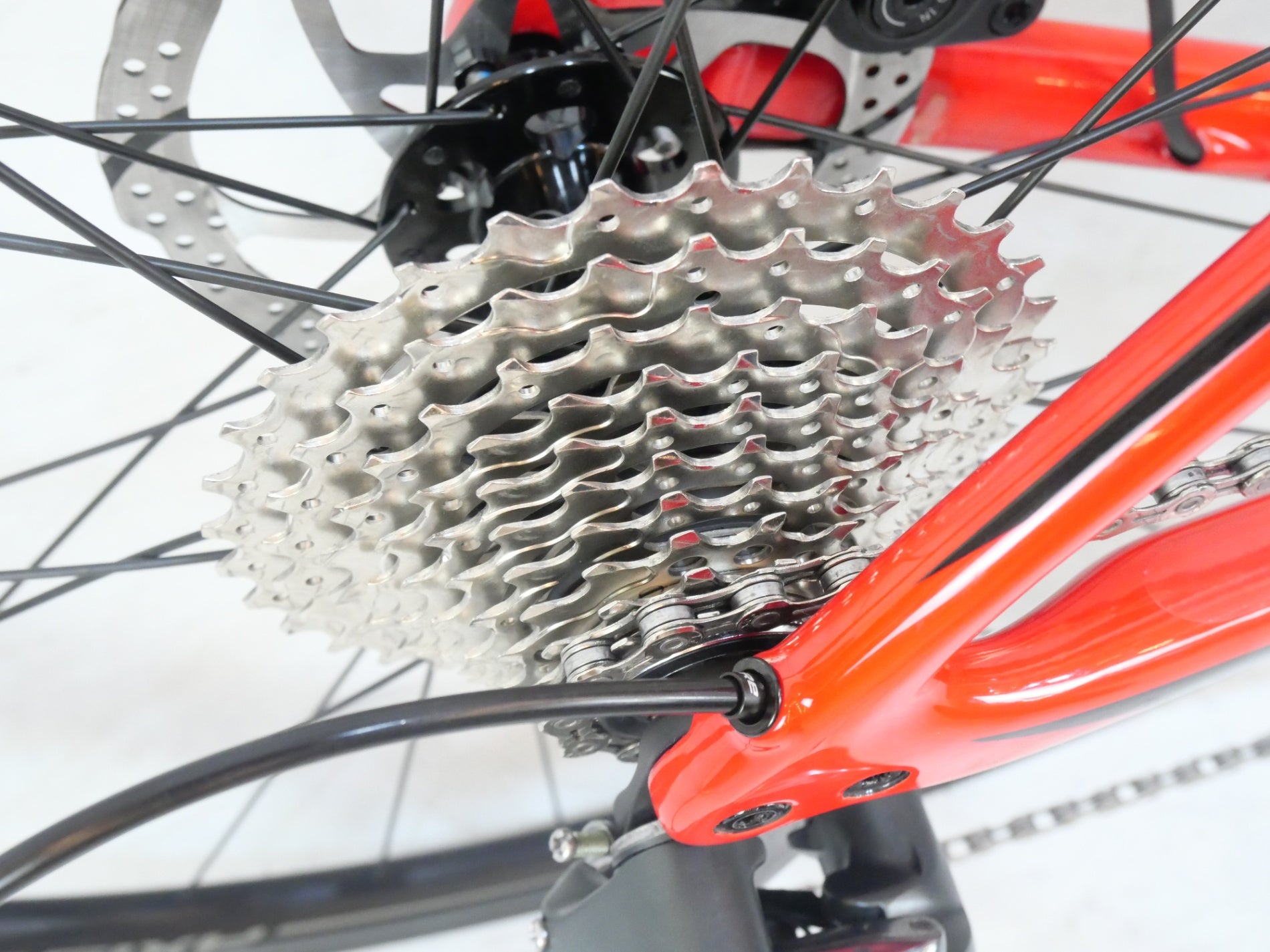 SPECIALIZED 「スペシャライズド」 ROUBAIX DISC TIAGRA 2018年モデル ロードバイク / バイチャリ浦和ベース