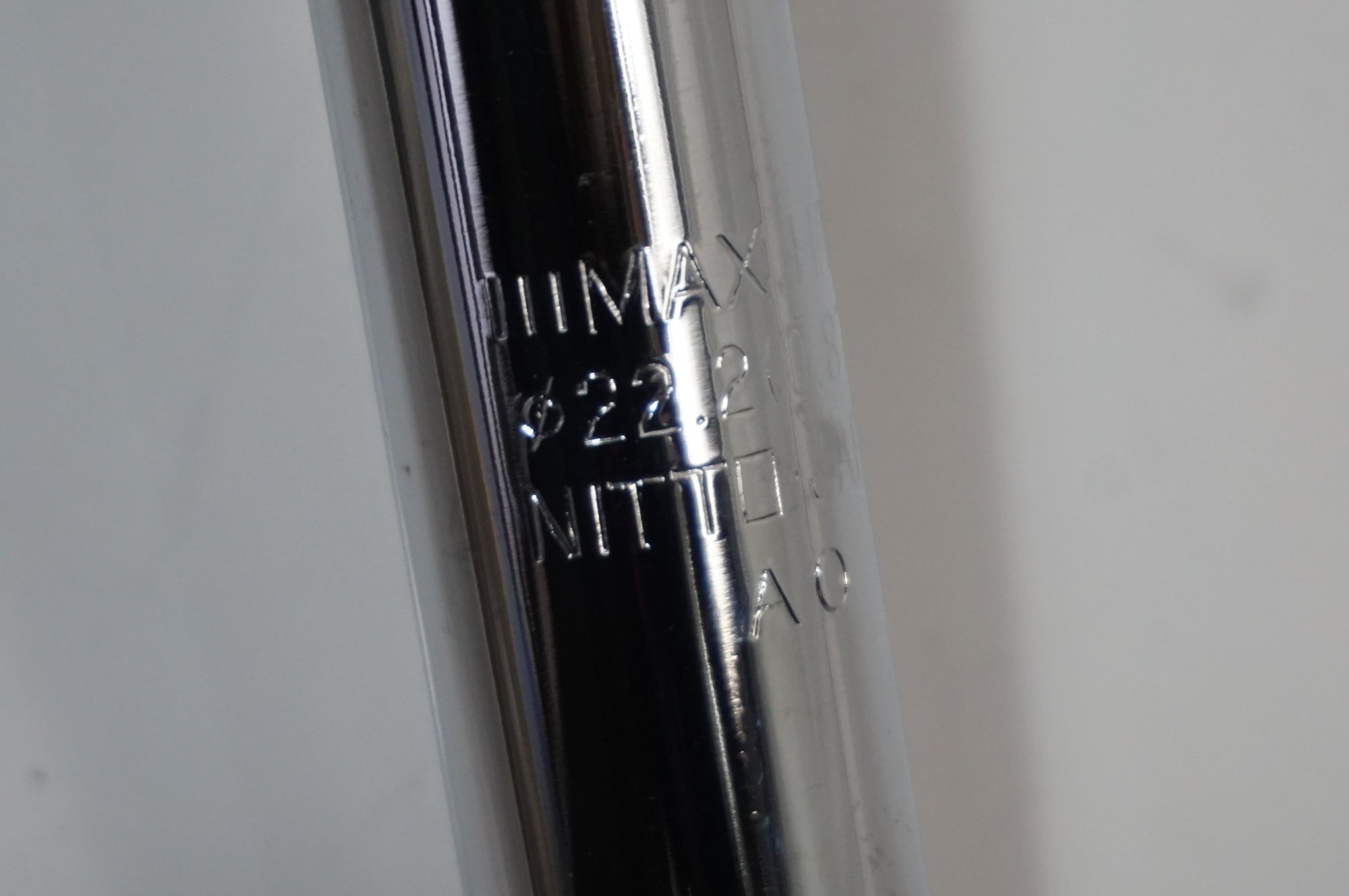 KUWAHARA 「クワハラ」 RAYBACK Φ22.2 400mm シートポスト / 世田谷店