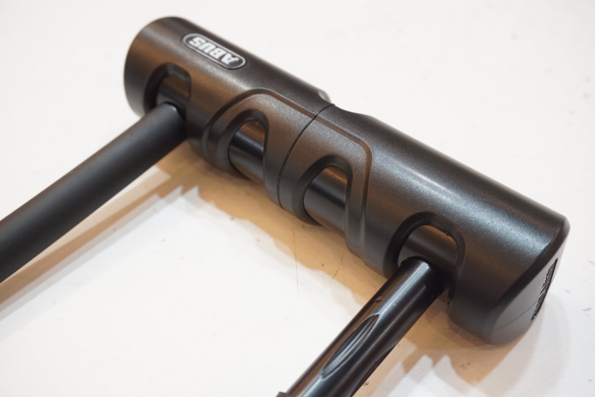 ABUS 「アバス」 U字ロック / バイチャリ浦和ベース