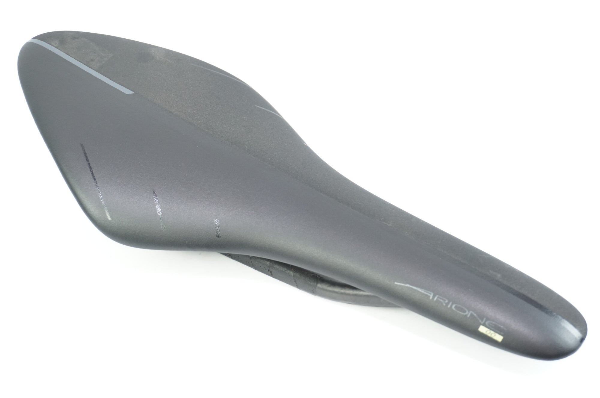 20-60代 人気ファッションブランド 00 ARIONE 「フィジーク」 FIZIK サドル 中目黒店 / パーツ