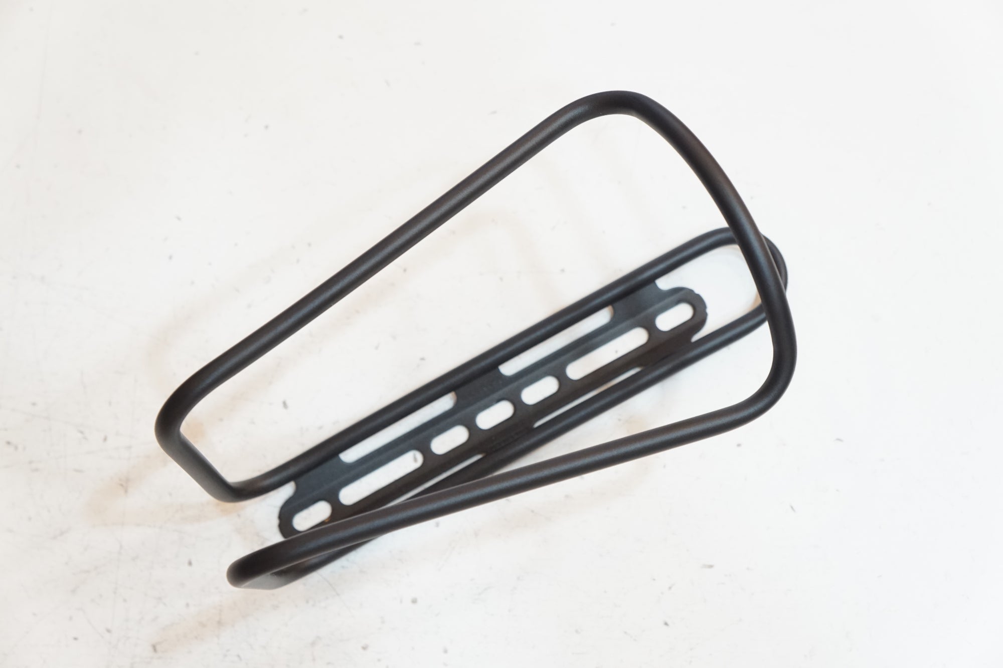 WIDE FOOT 「ワイド フッド」 LITER CAGE ボトルケージ / バイチャリ浦和ベース