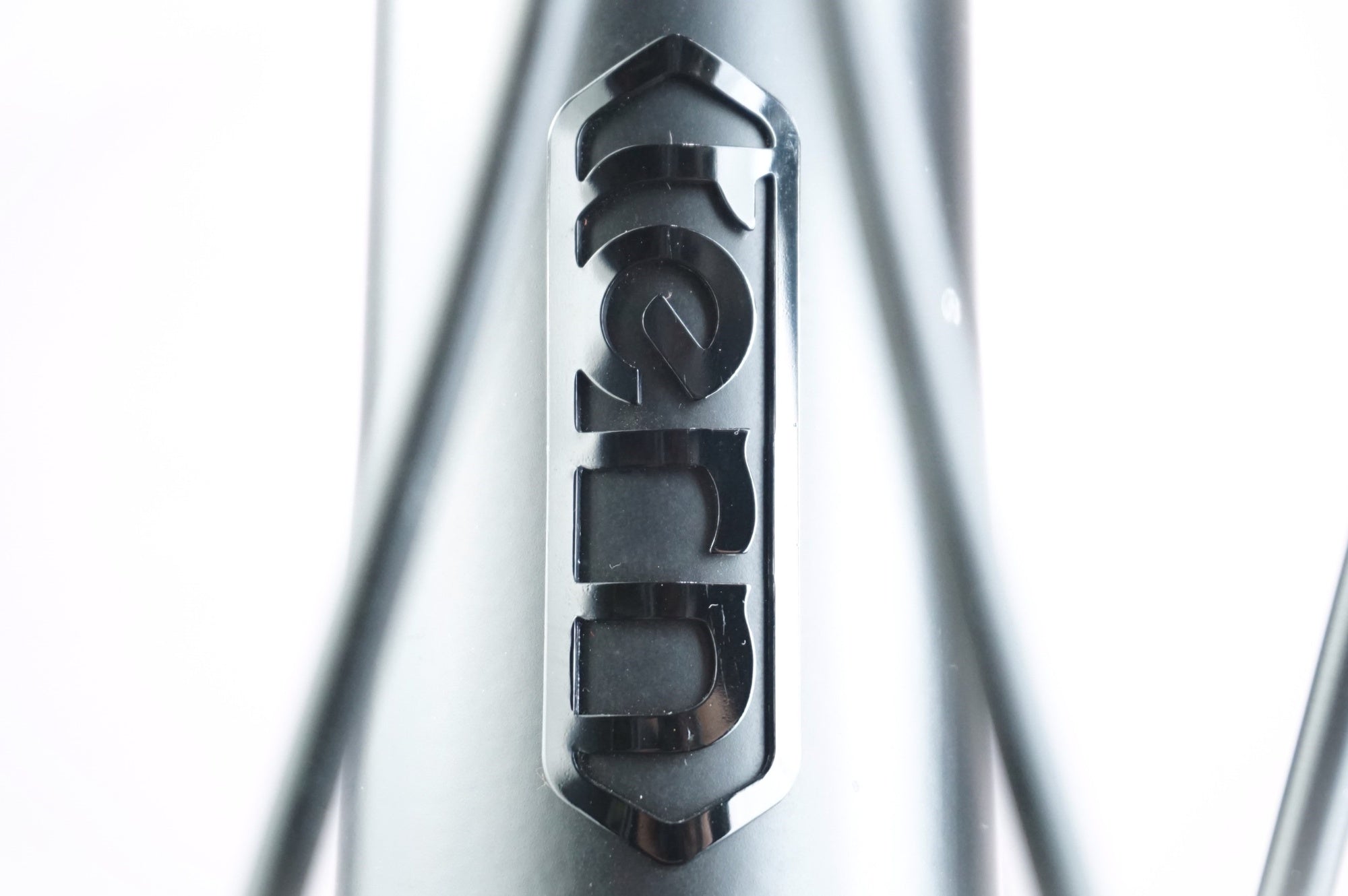 TERN 「ターン」 SUGER Χ 2024年モデル 20インチ ミニベロ / 中目黒店