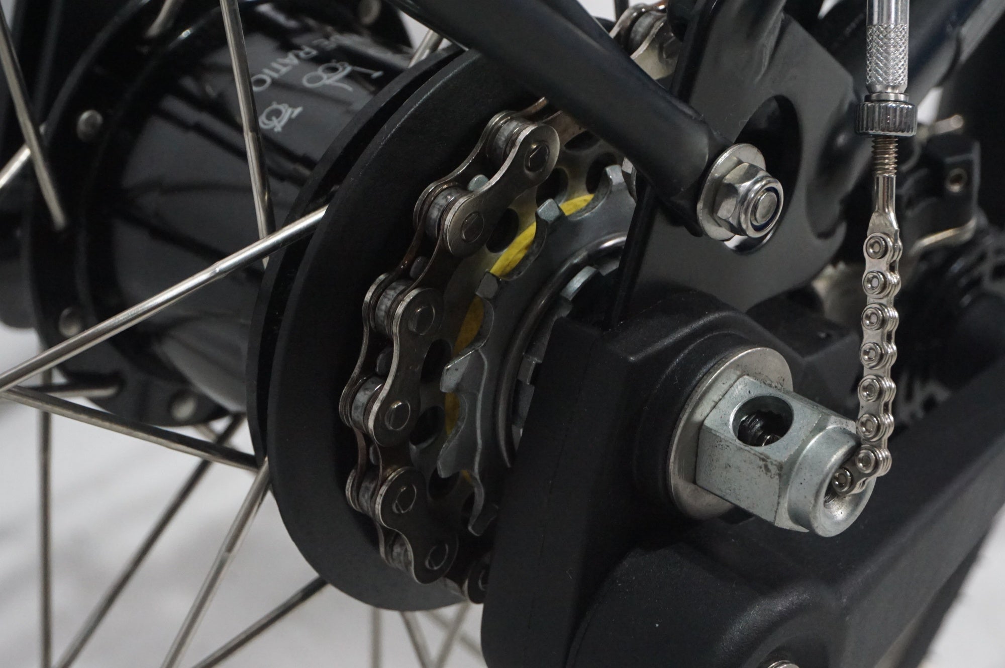 BROMPTON 「ブロンプトン」 C LINE EXPLORE MID WITH RACK 2024年モデル 16インチ 折りたたみ自転車 / AKIBA店