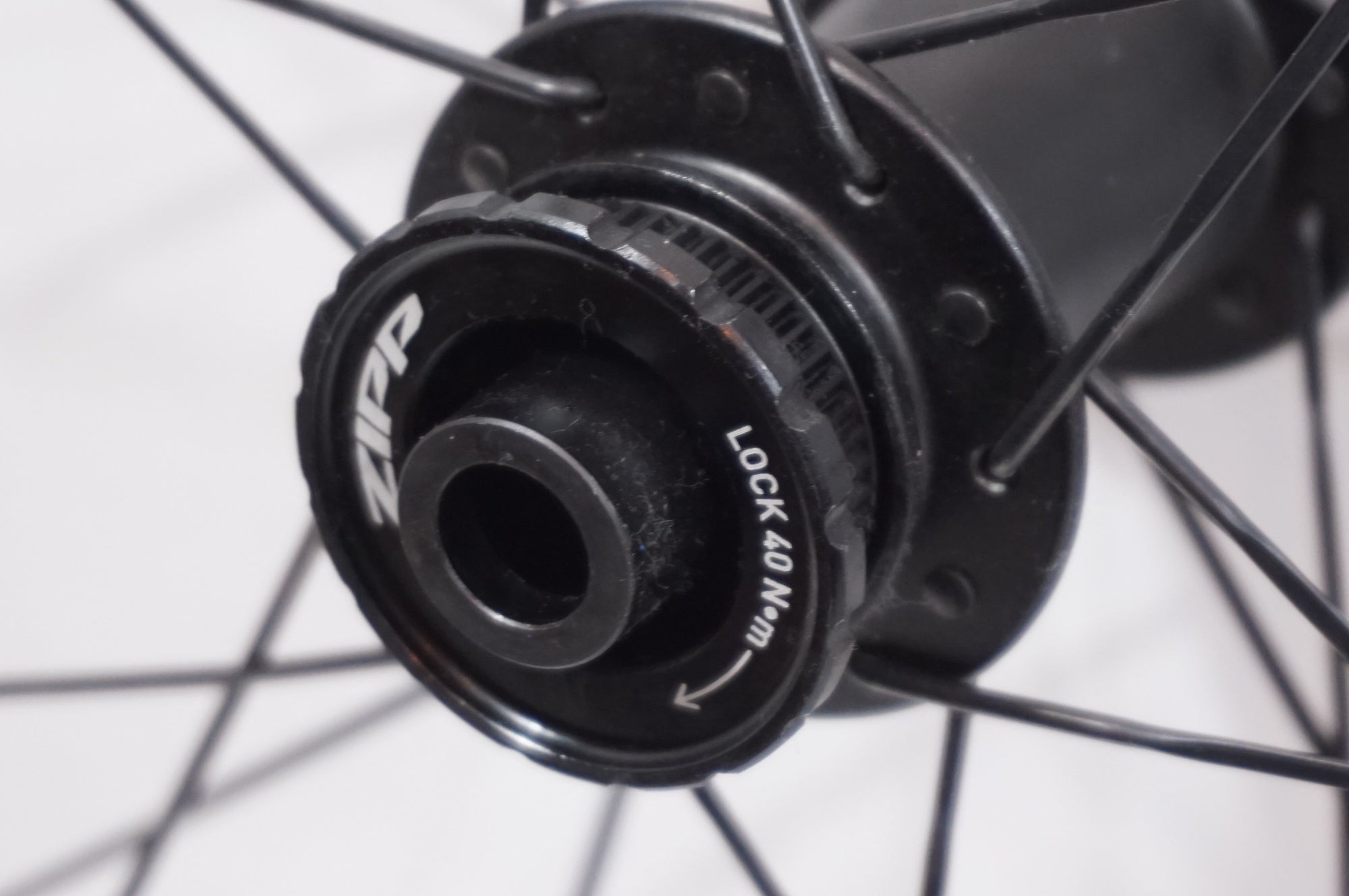 ZIPP 「ジップ」 303S TUBELESS DISC SHIMANO11s ホイールセット / 世田谷店
