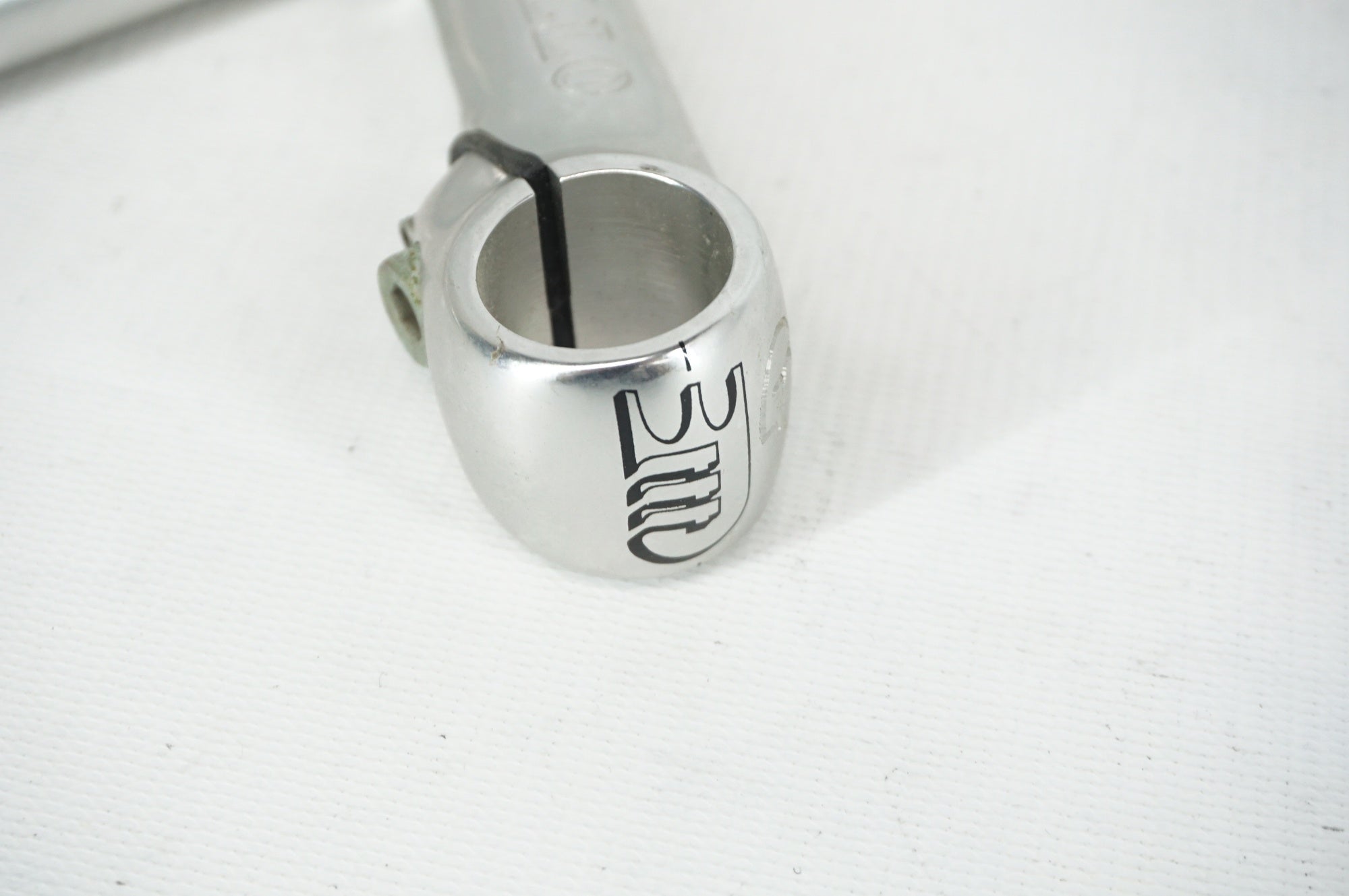 3T 「スリーティー」 PINARELLO Φ25.4 115mm ステム / 阪急塚口店