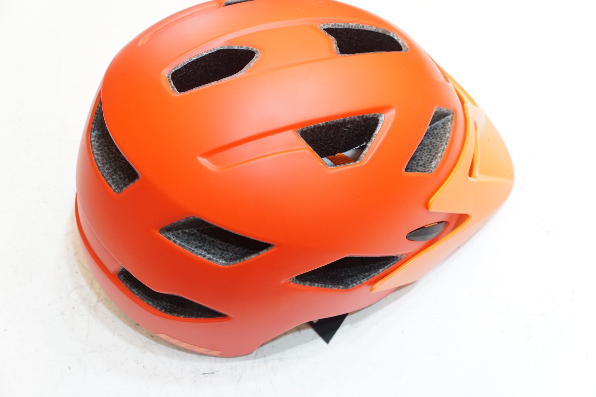 BELL 「ベル」 SIDETRACK 50-57cm ヘルメット / バイチャリ浦和ベース