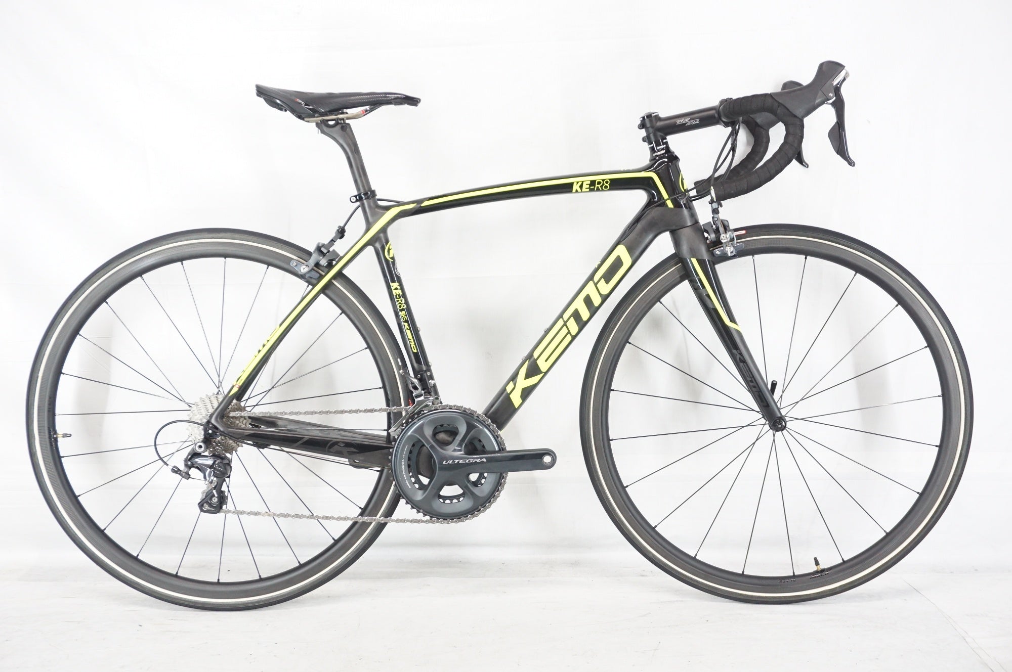 シロネコヤマト様 KEMO ケモKE-R8 カーボンロードバイク【超軽量スイス】 シロネコヤマト様 KEMO ケモKE-R8 カーボンロードバイク【超軽量