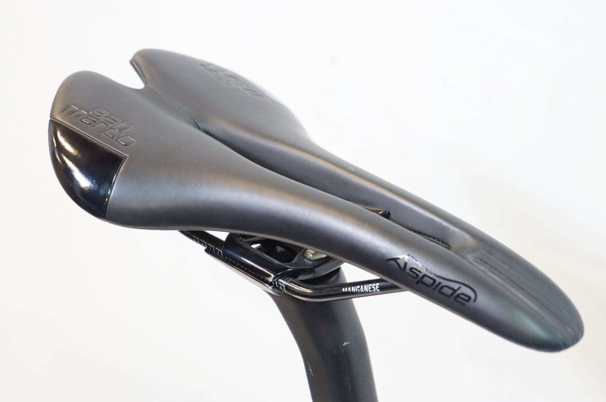 FOCUS 「フォーカス」 IZALCO MAX DISC 9 ULTEGRA Di2 2020年モデル ロードバイク / 熊谷本店