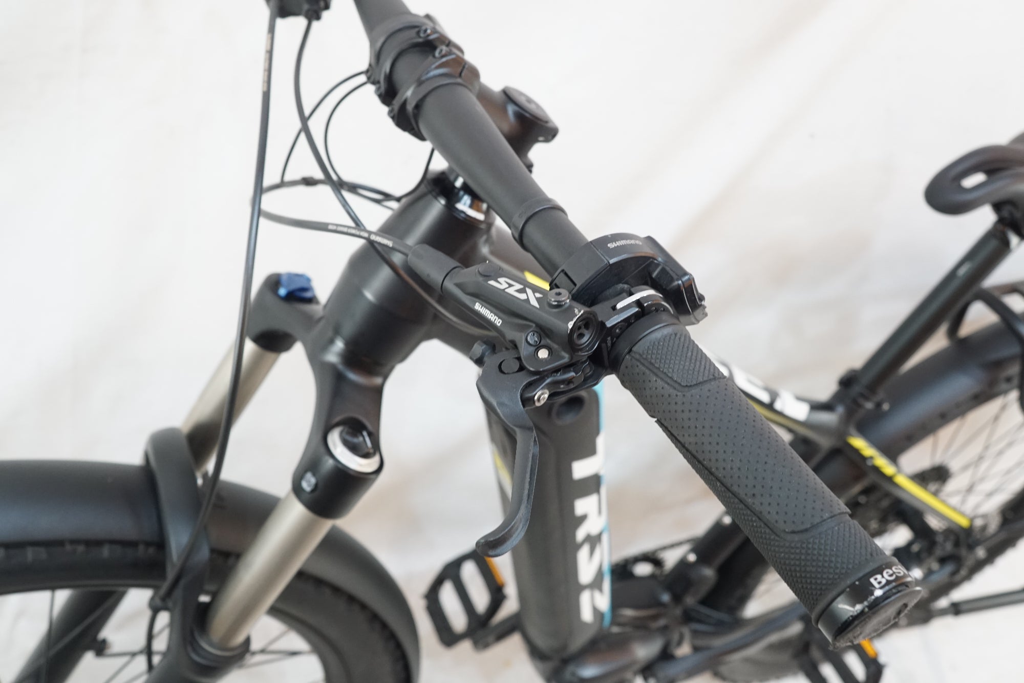 BESV 「ベスビー」 TRS2 XC 2023年モデル 電動アシスト自転車 / バイチャリ浦和ベース