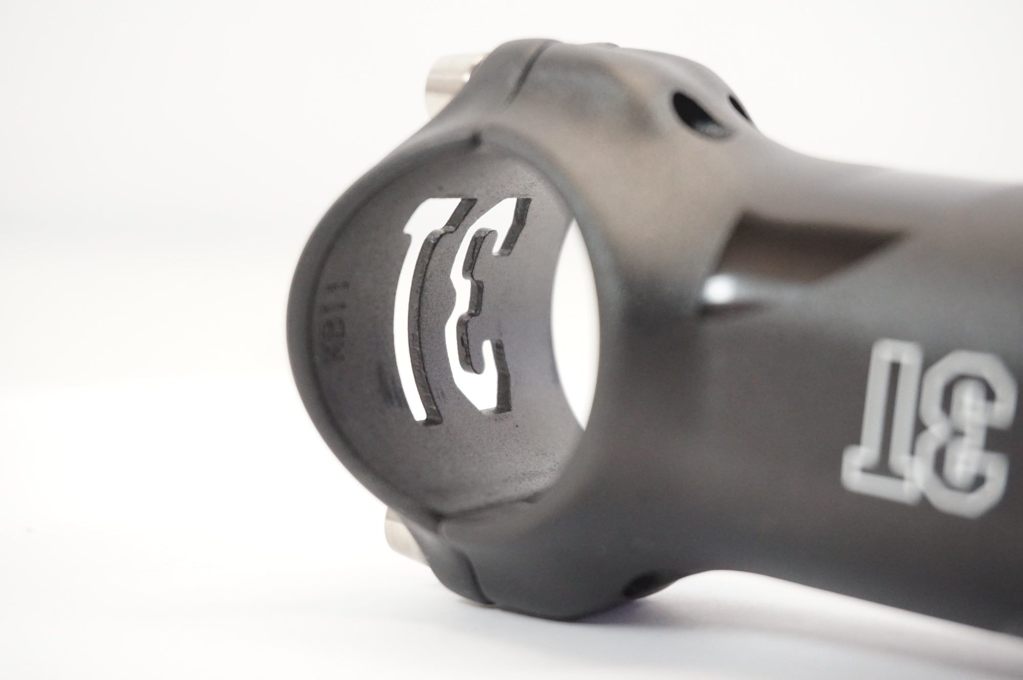 3T 「スリーティー」 ARX II TEAM φ31.8 80mm 6° ステム / 宇都宮店