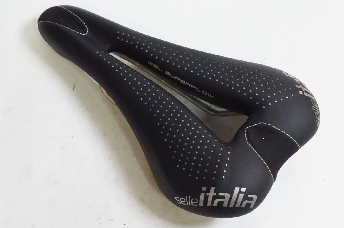 SELLE ITALIA 「セライタリア」 DIVA GEL SUPERFLOW サドル / 熊谷本店