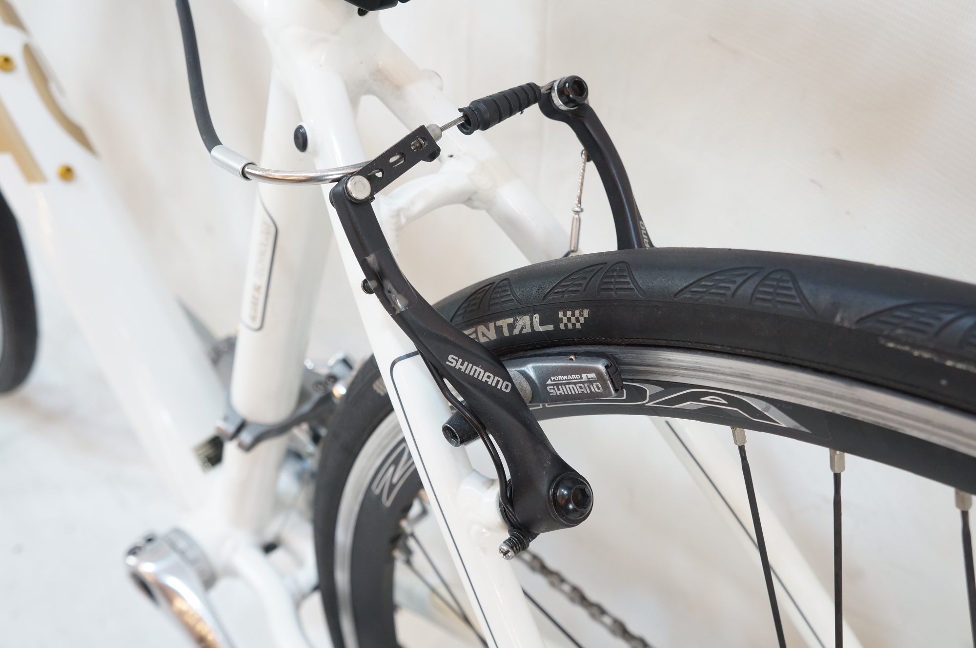 GIANT 「ジャイアント」 ESCAPE RX1 2015年モデル クロスバイク / バイチャリ浦和ベース