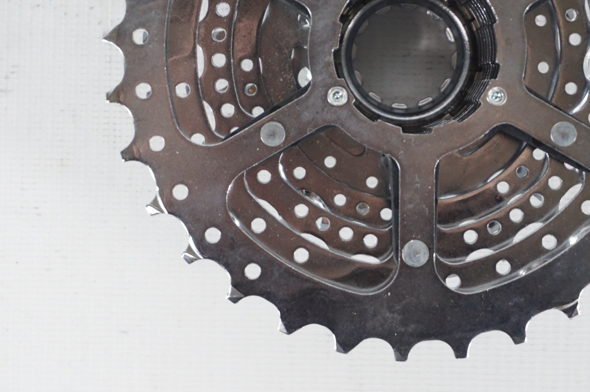 SHIMANO 「シマノ」 CS-HG51 11-32T 8s スプロケット / 阪急塚口店