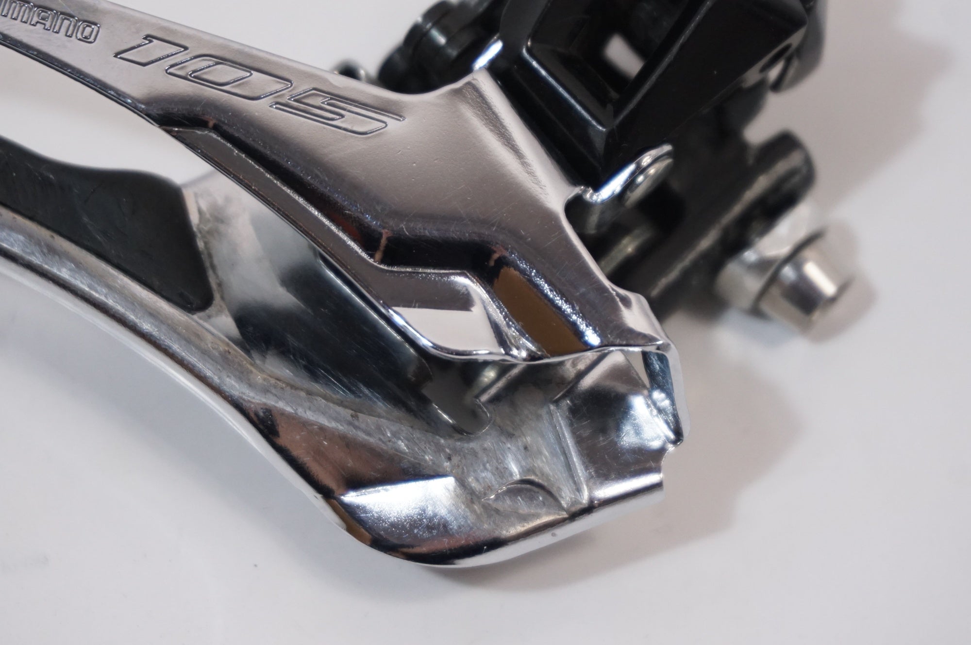 SHIMANO 「シマノ」 105 FD-R7000 フロントディレイラー / 世田谷店