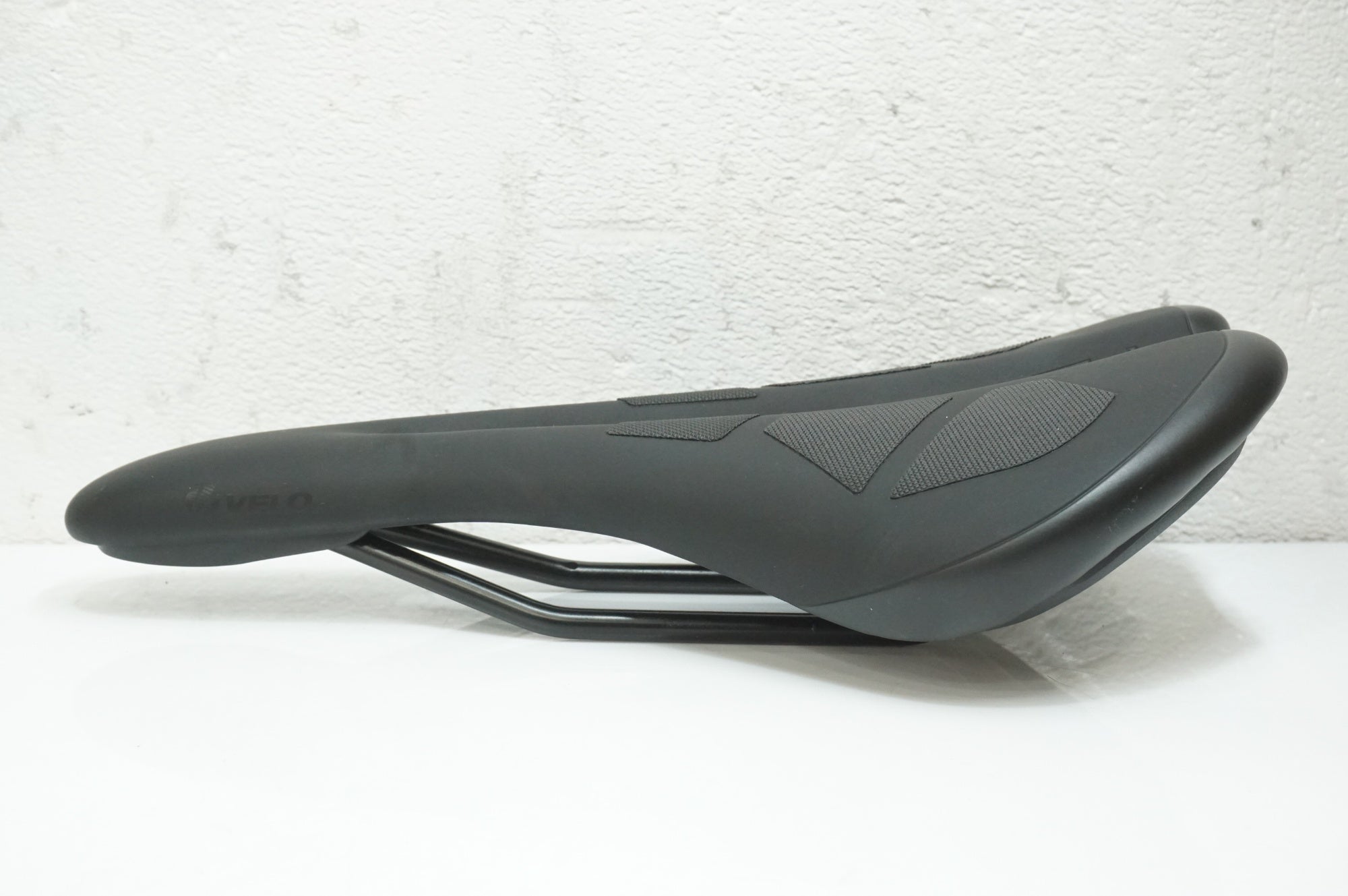 VELO 「ベロ」 サドル / 大宮店