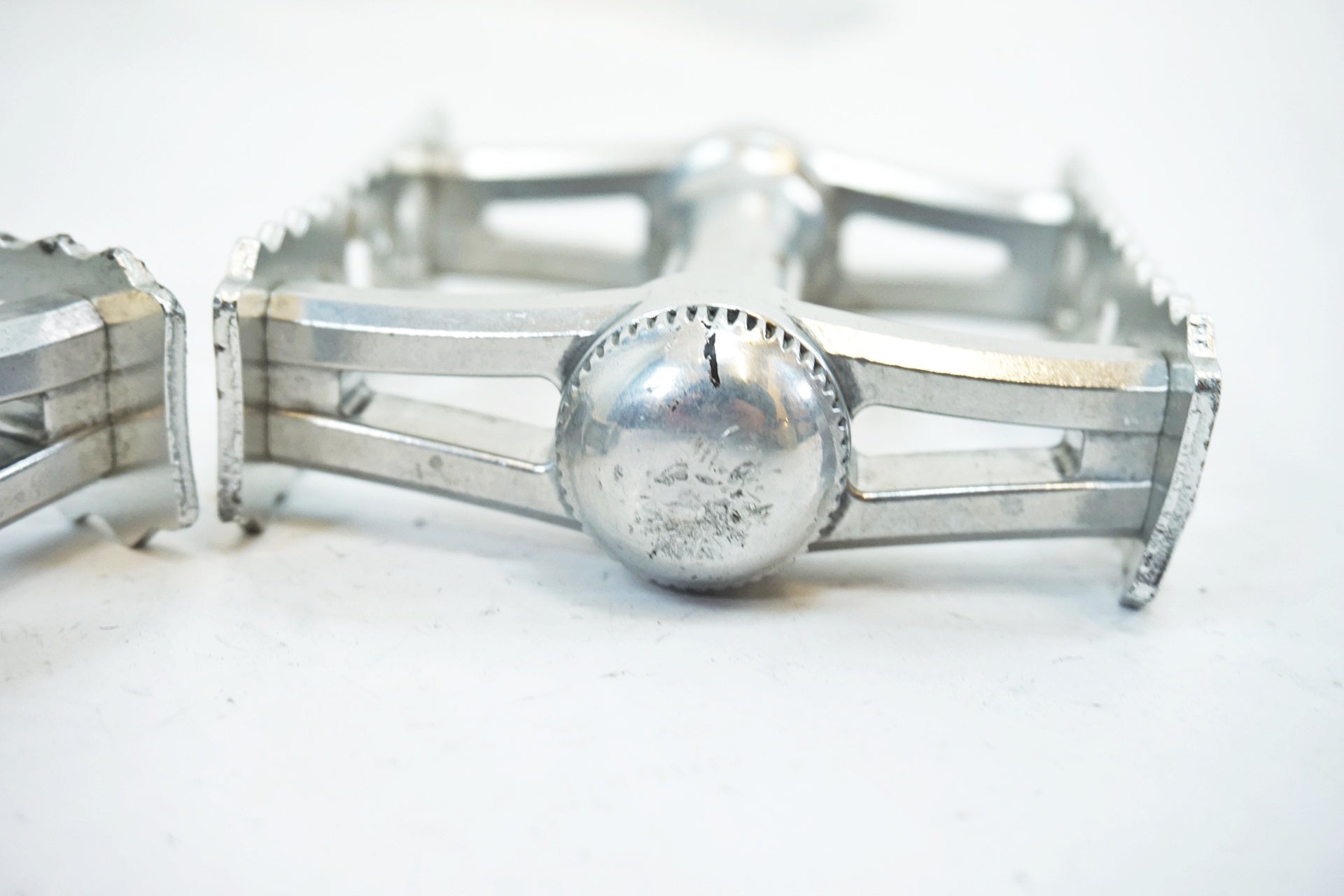 MKS 「エムケーエス」 SYLVAN GORDITO ペダル / 有明ガーデン店