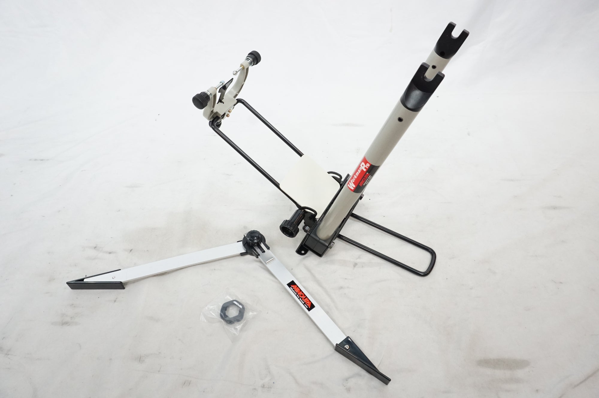 MINOURA 「ミノウラ」 WORKMANPRO 振れ取り台 / 川越店