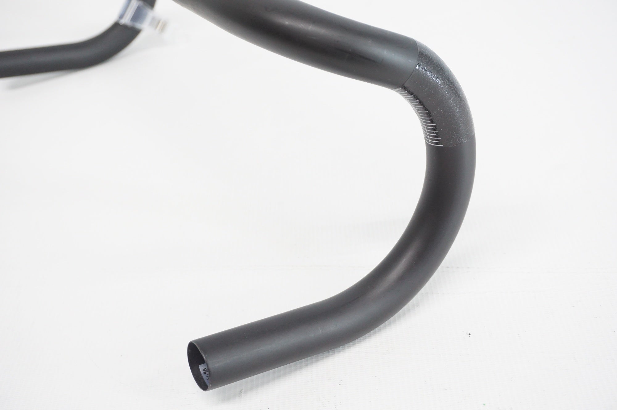 3T 「スリーティー」 superleggera team Φ31.8 440mm ハンドル / 阪急塚口店