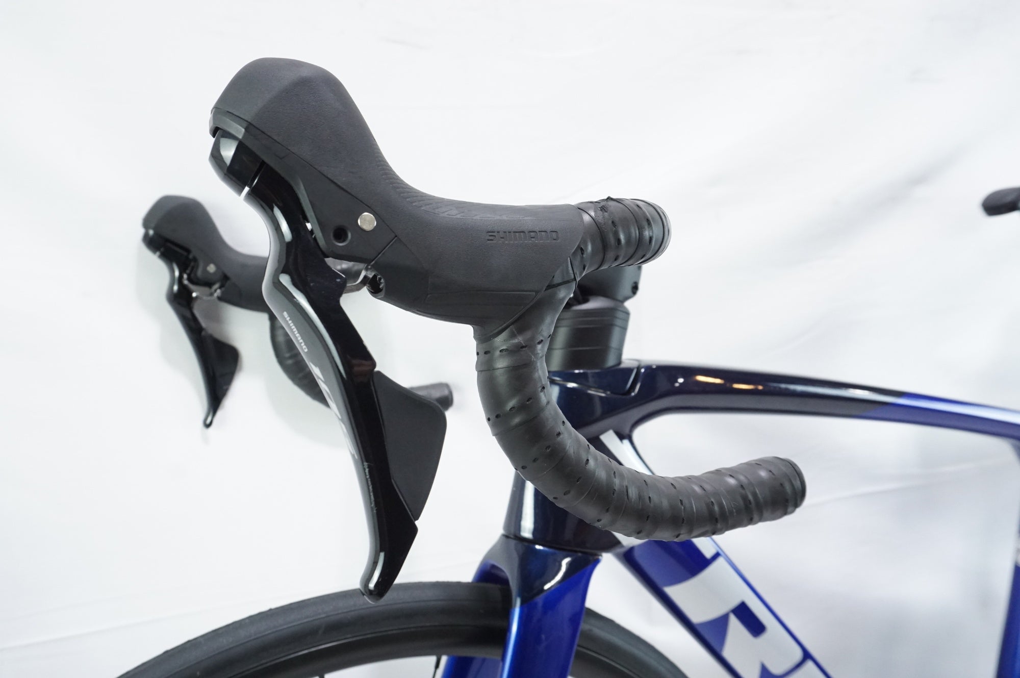 TREK 「トレック」 EMONDA SL5 DISC 2023年モデル ロードバイク / 中目黒店